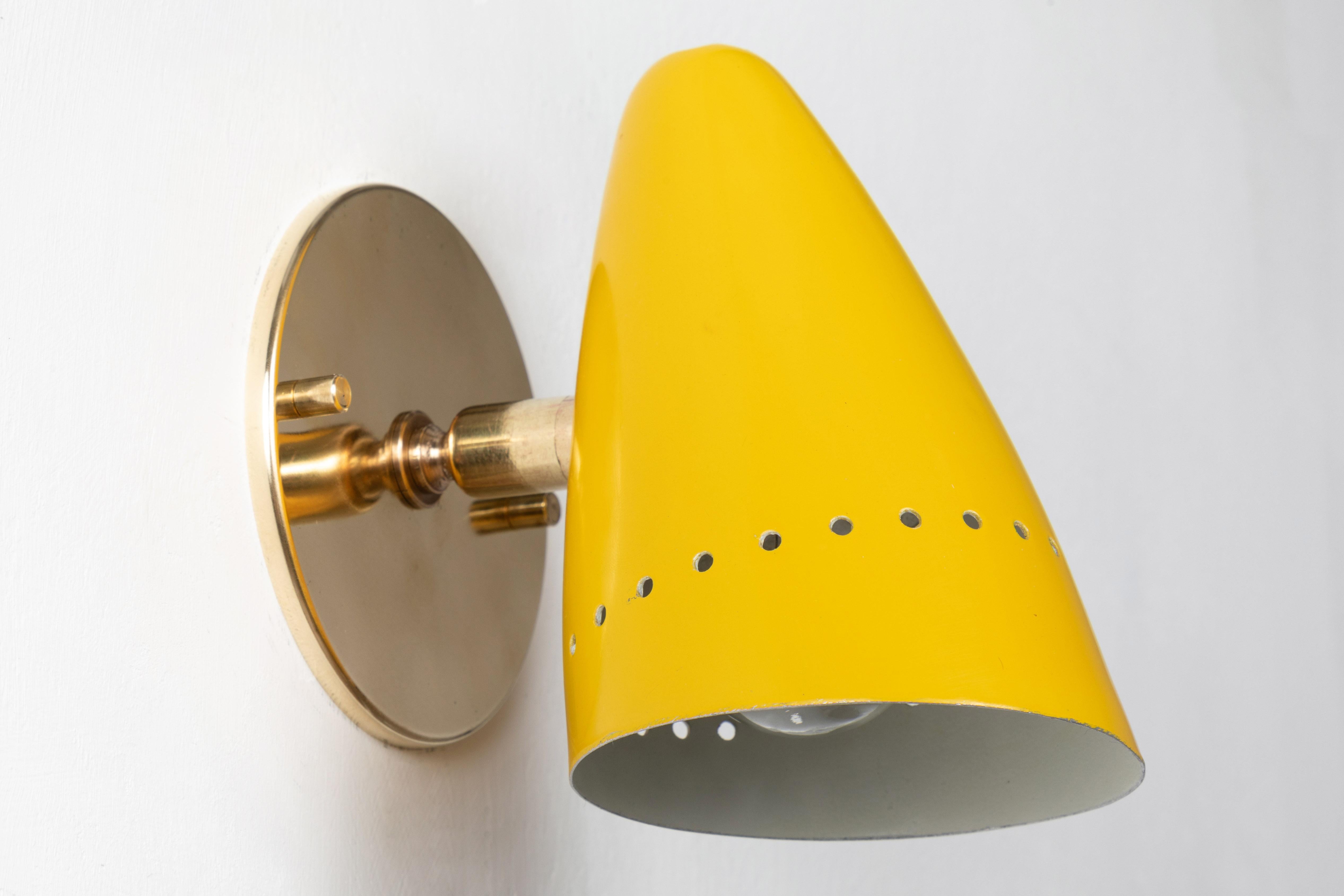 1950s Italian Yellow Perforated Sconce Attributed to Gino Sarfatti 3