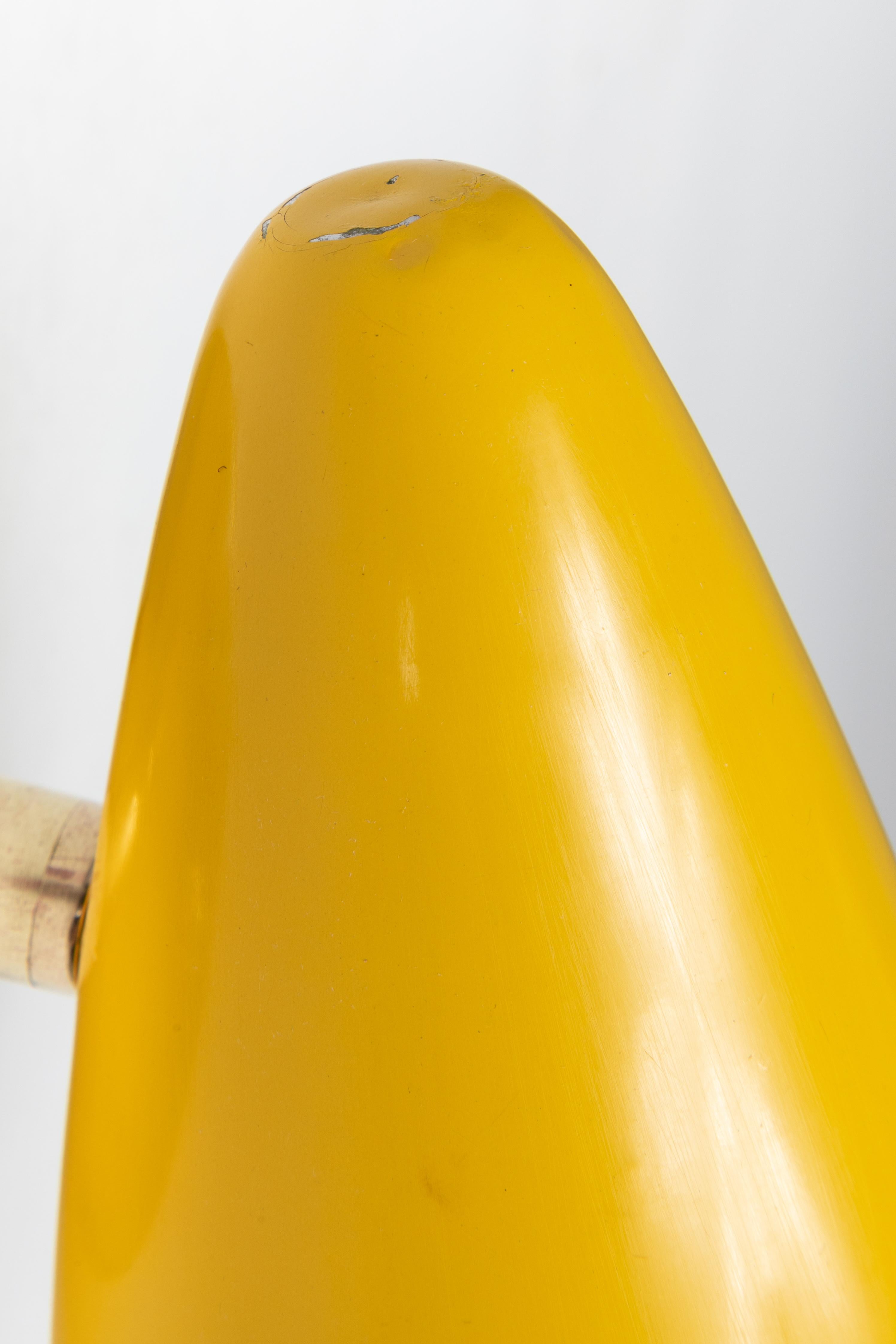1950s Italian Yellow Perforated Sconce Attributed to Gino Sarfatti 4