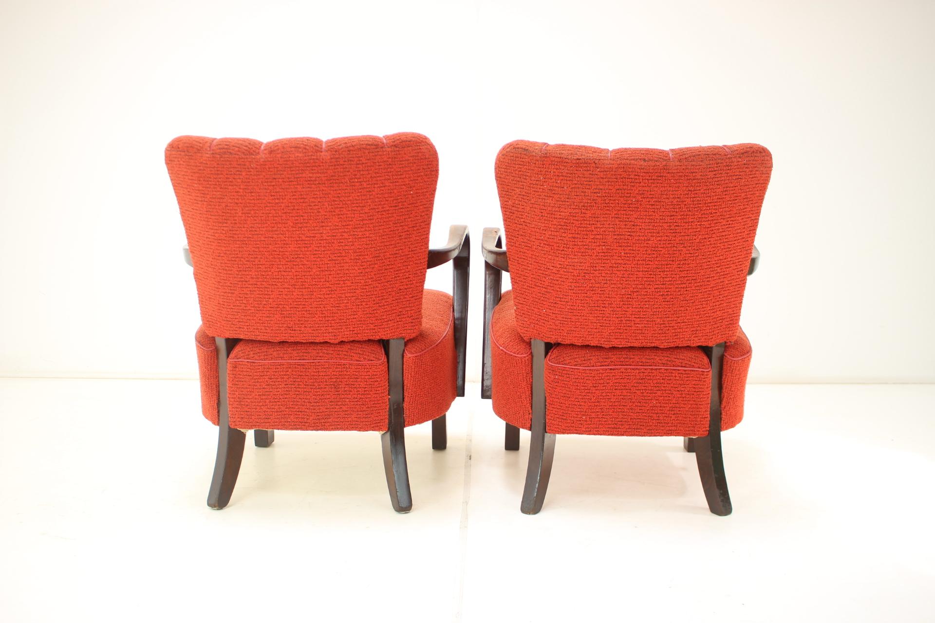 1950s J. Halabala Lounge Chair H-237, Set of 2 In Distressed Condition In Praha, CZ