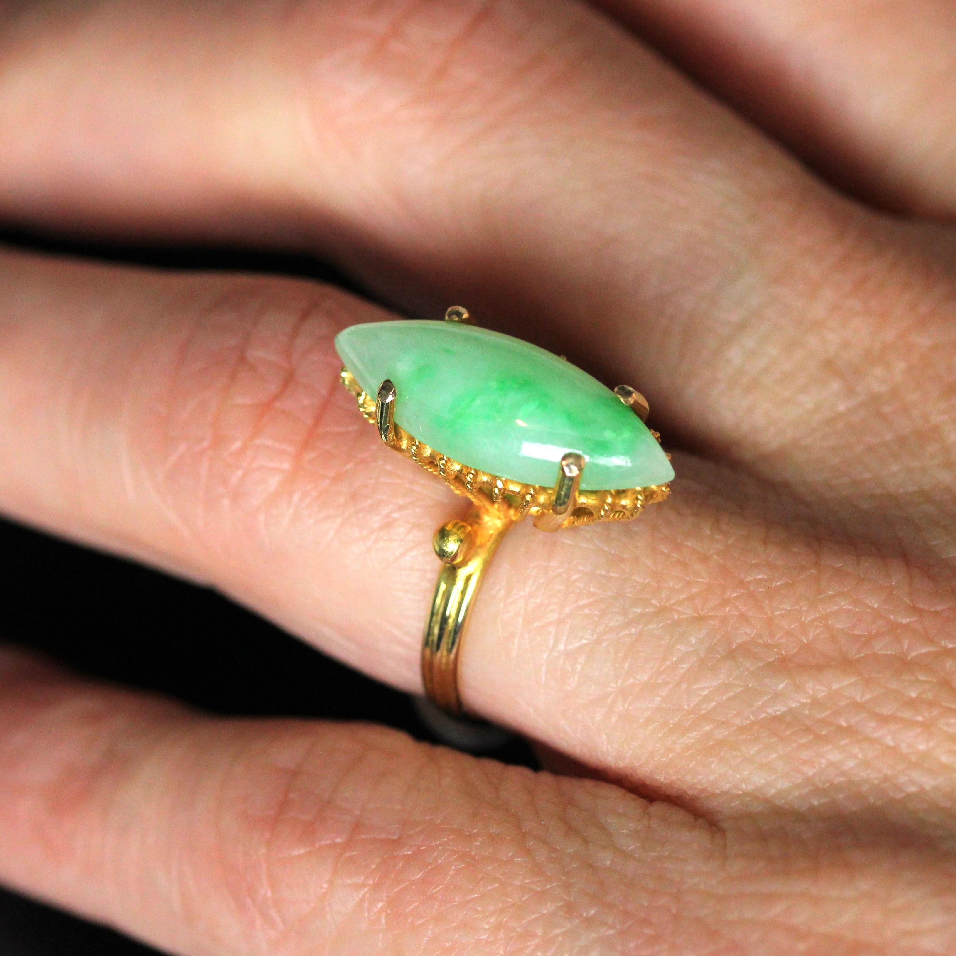 1950s Jade 18 Karat Yellow Gold Marquise Ring For Sale 6