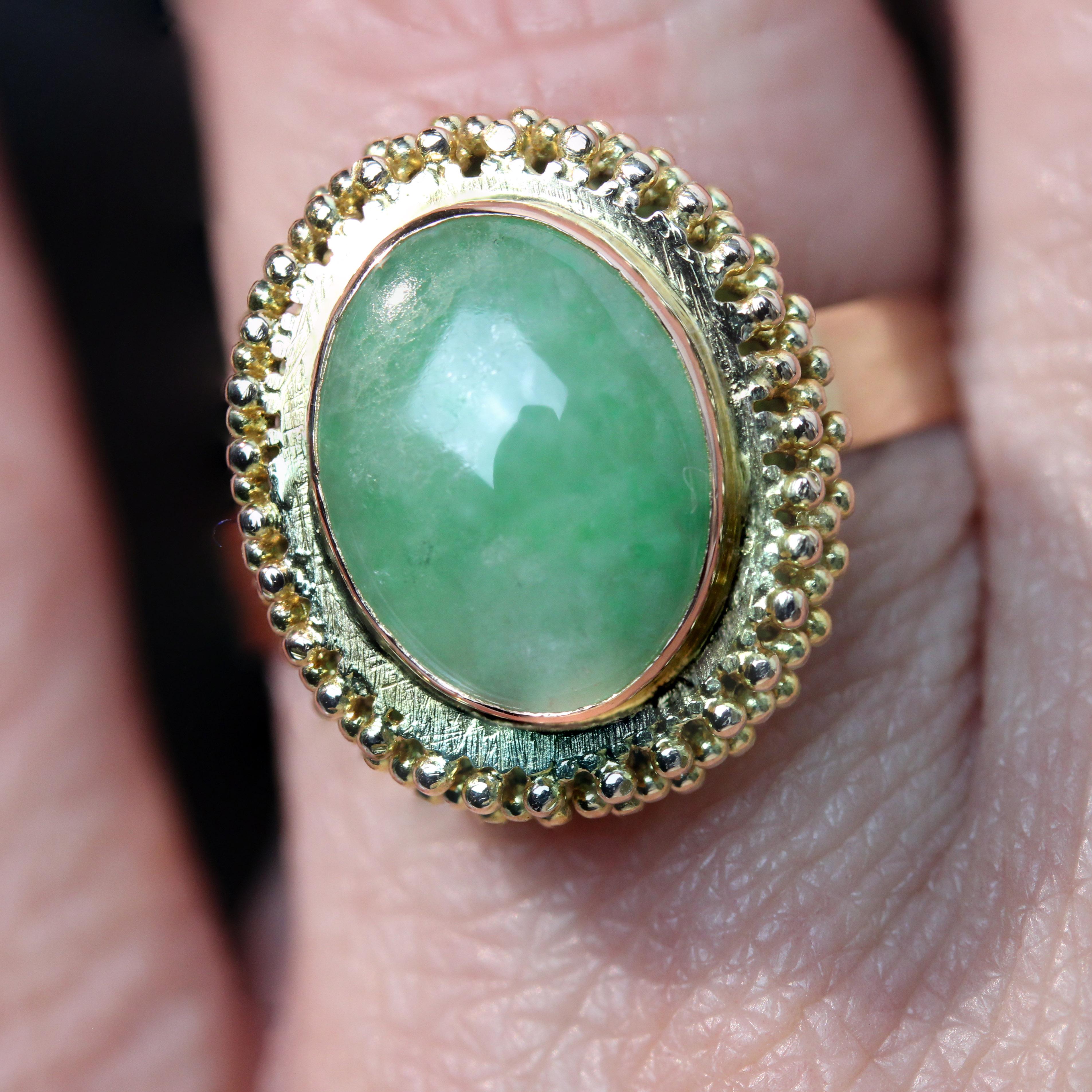 1950s Jade 18 Karat Yellow Gold Retro Oval Ring For Sale 10