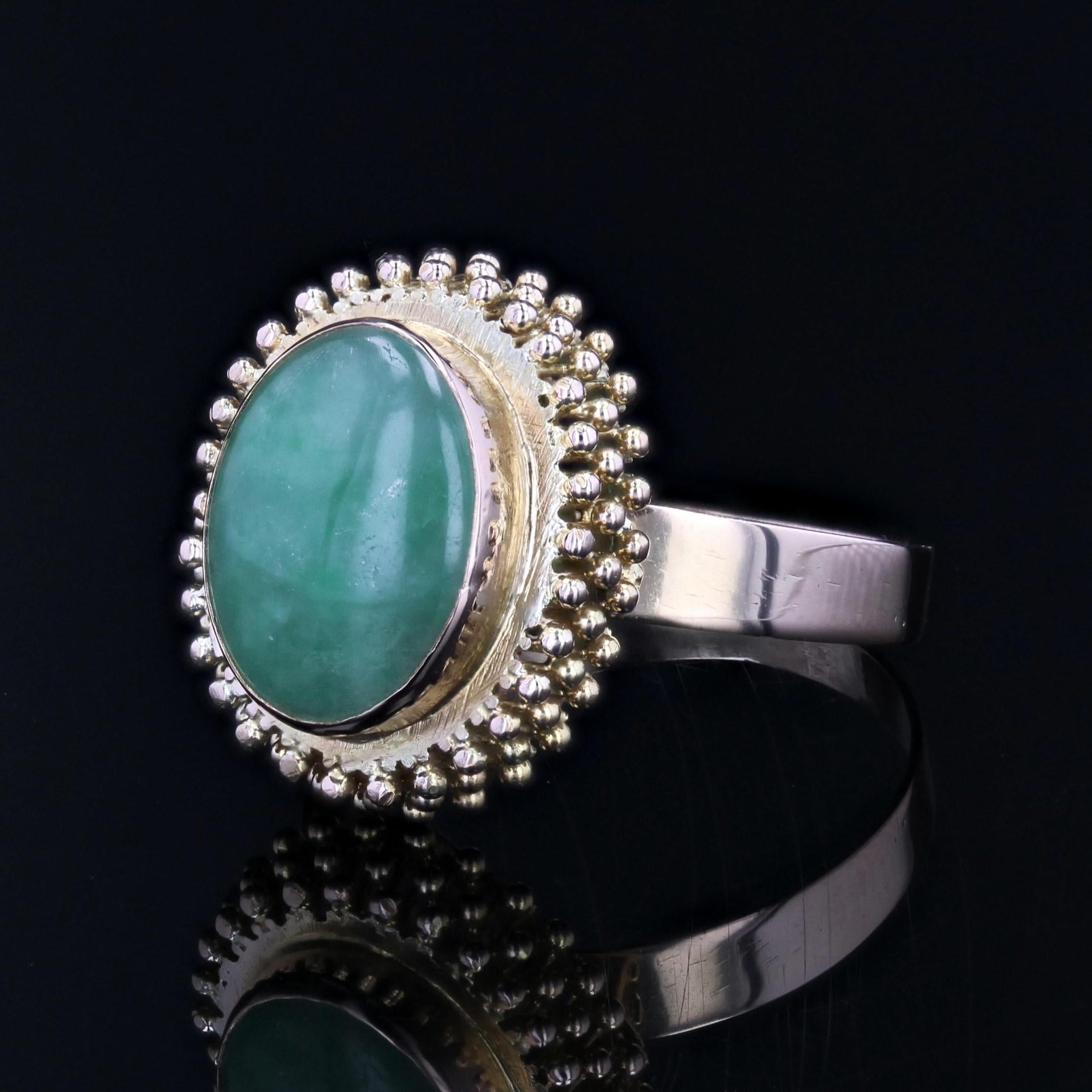 1950s Jade 18 Karat Yellow Gold Retro Oval Ring For Sale 2