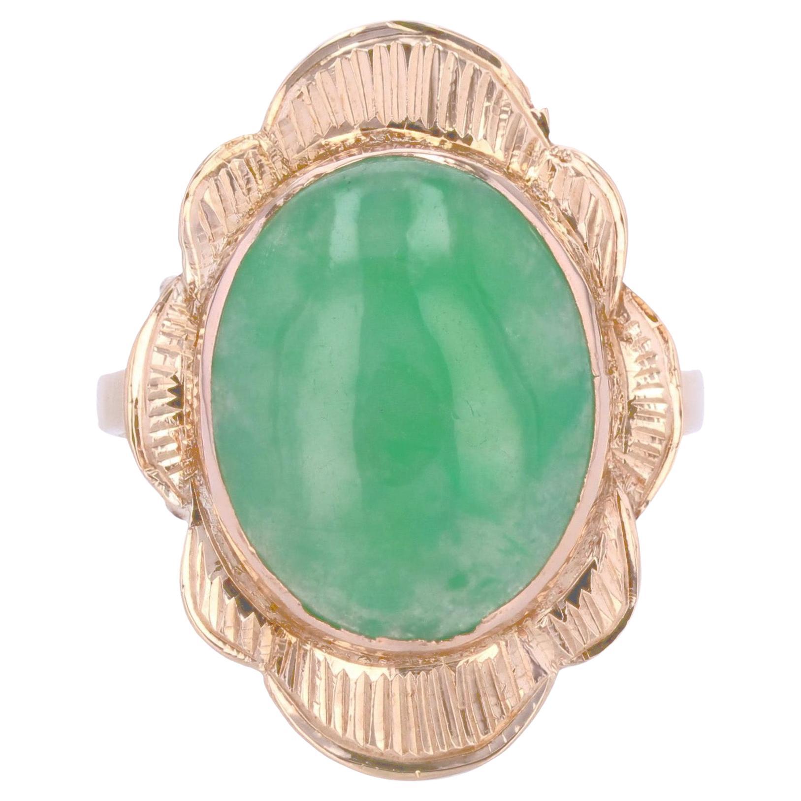 1950er Jahre Retro-Ring aus 18 Karat Gelbgold mit Jade