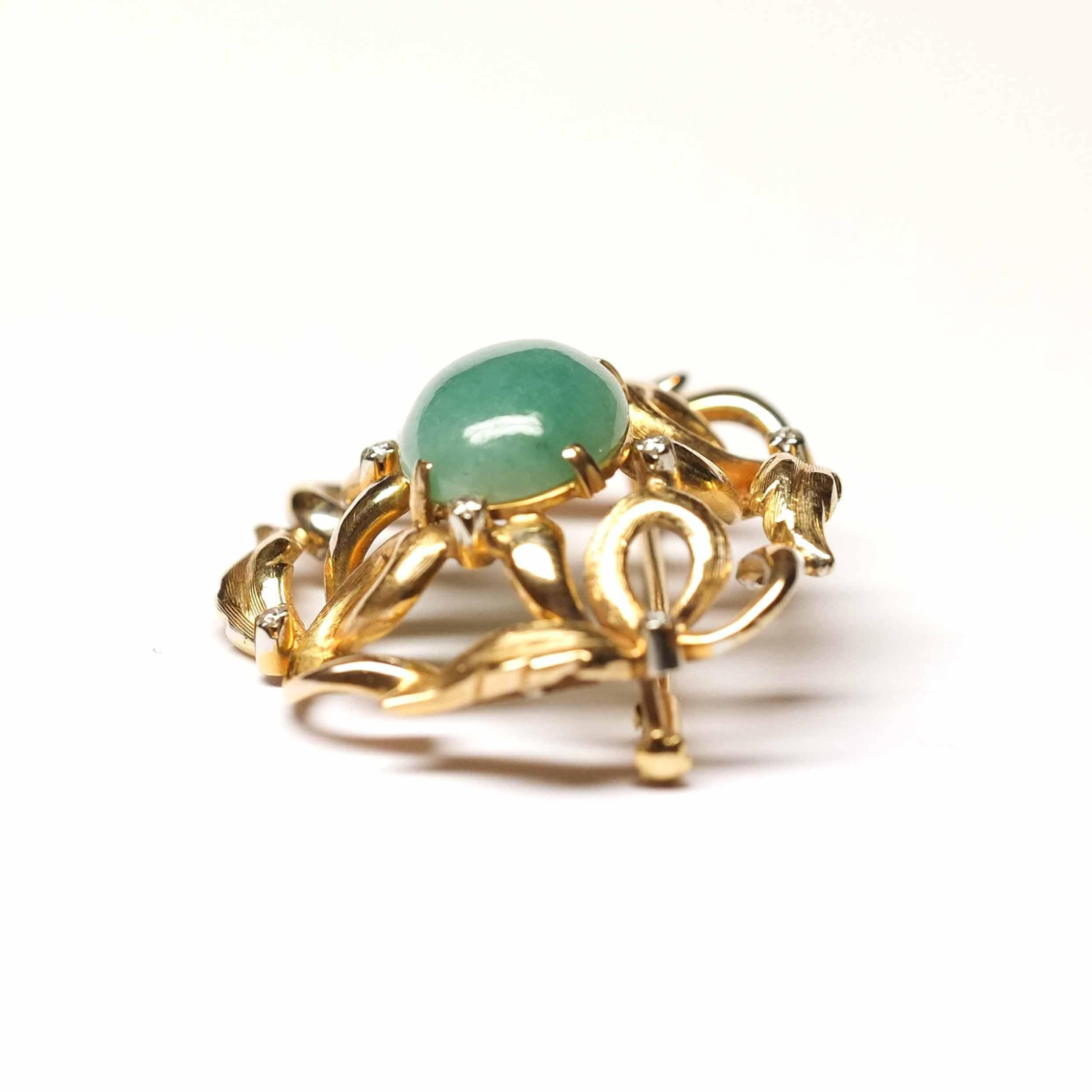 Women's or Men's 1950s Jadeite Brooch For Sale