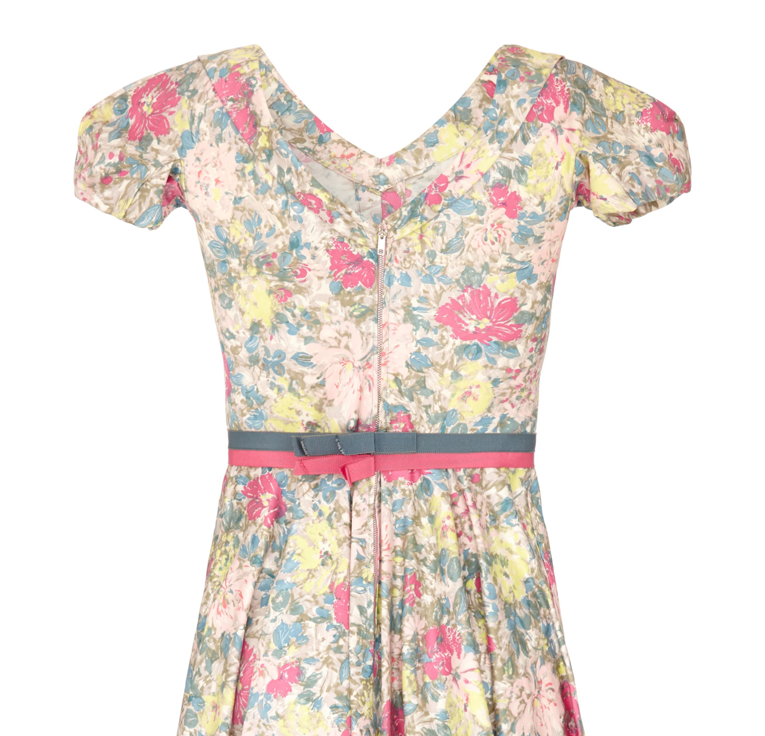 1950s Jane Derby by Oscar de la Renta Cotton Floral Dress In Excellent Condition For Sale In London, GB