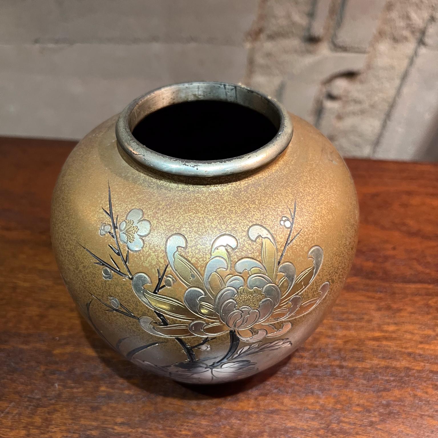1950s Japanese Bronze Mixed Metal Squat Vase For Sale 5