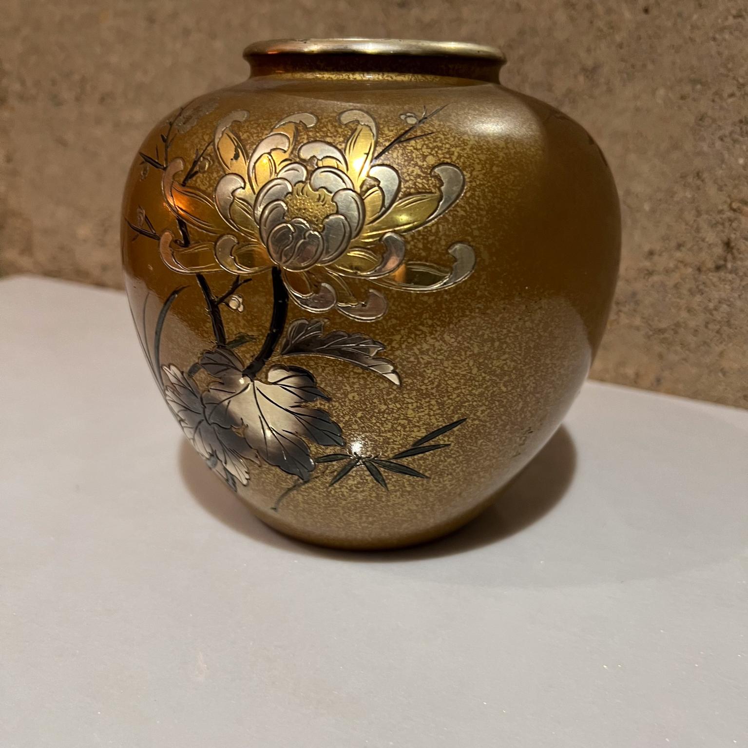 1950er Jahre Japanische Bronze Vase aus gemischtem Metall (Mitte des 20. Jahrhunderts) im Angebot