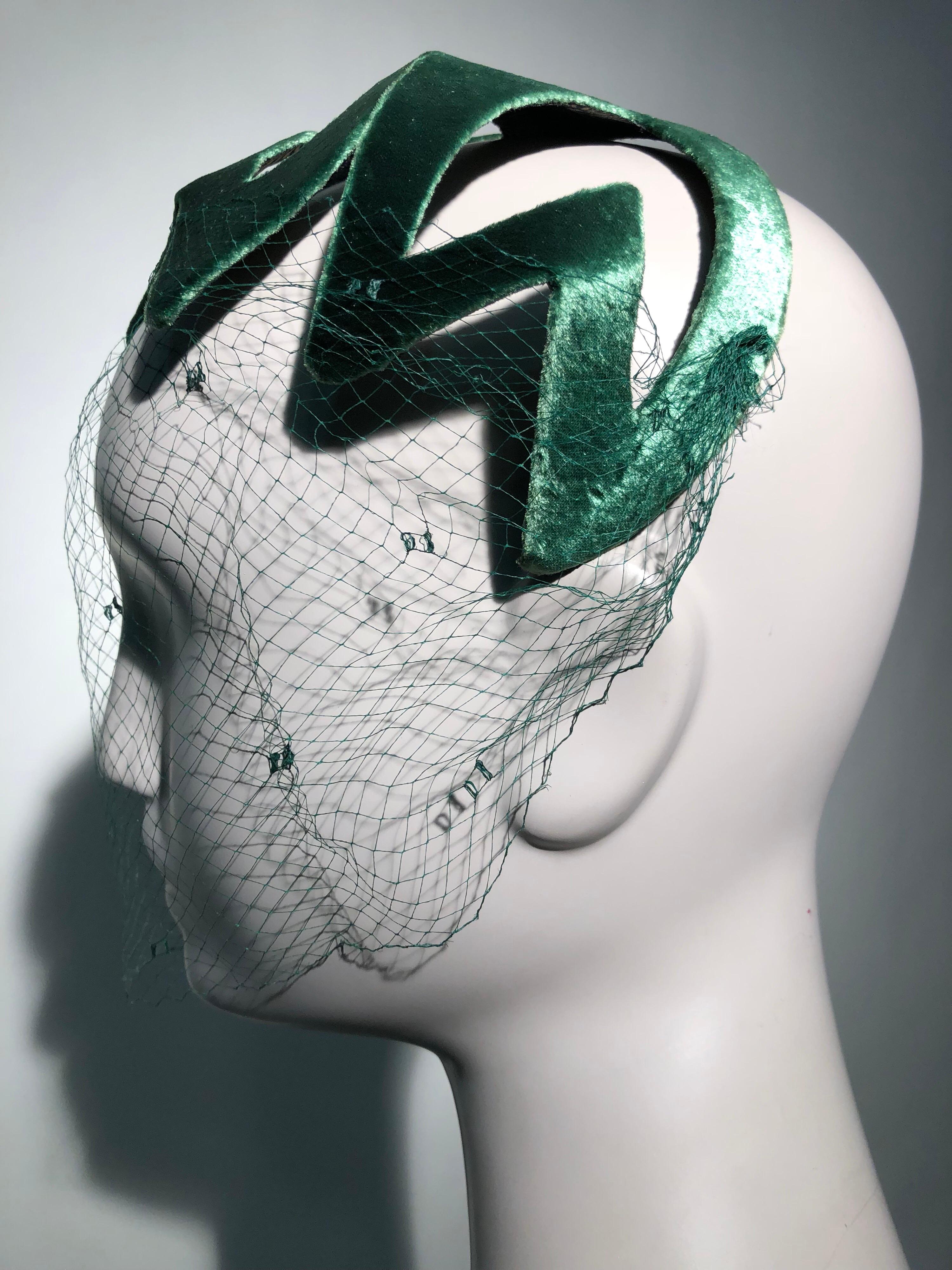 Women's 1950s Japanese Emerald Green Satin Zig Zag Graphic Hat W/ Dotted Veil