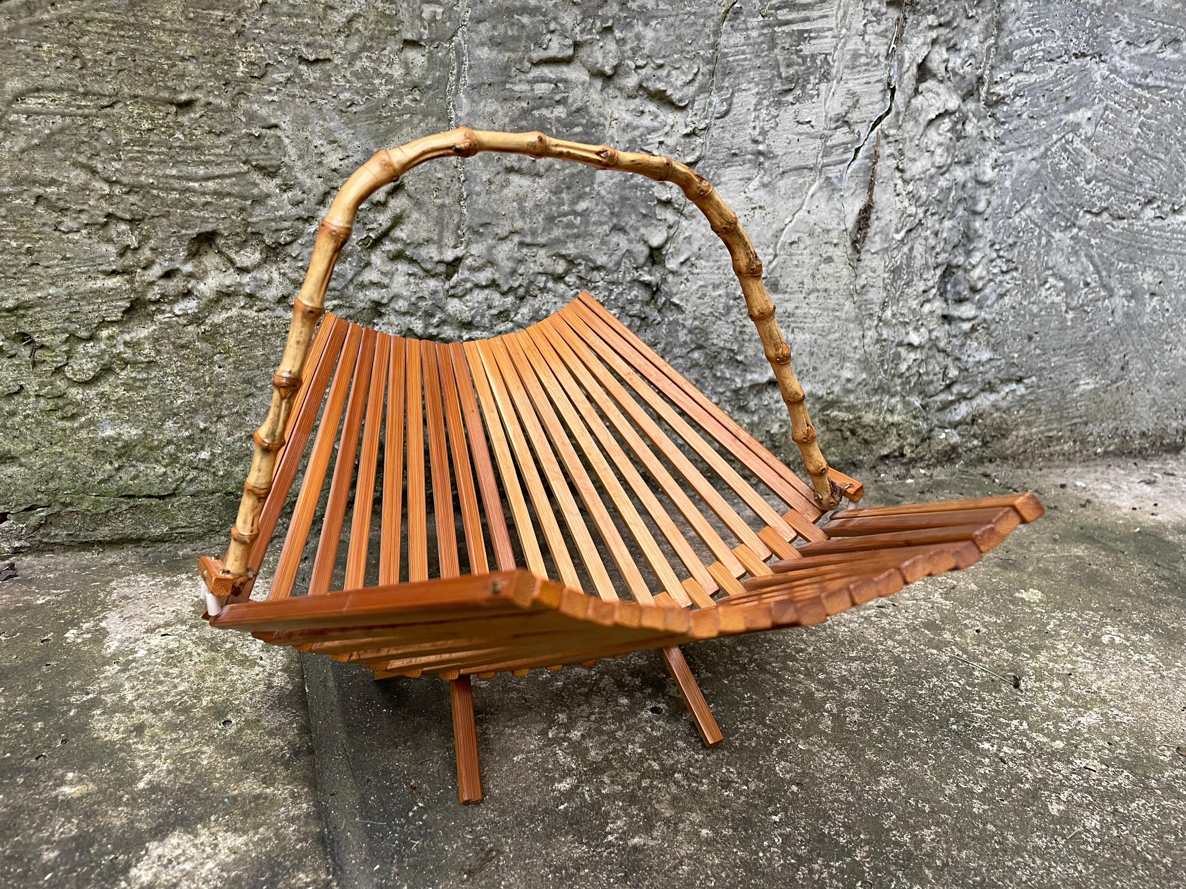 1950's Japanese Foldable Bamboo Fruit Basket or Centerpiece In Good Condition In Paris, FR