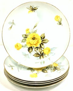 1950'S Japanese Porcelain & 22-Karat Gold Dinnerware Set of 24