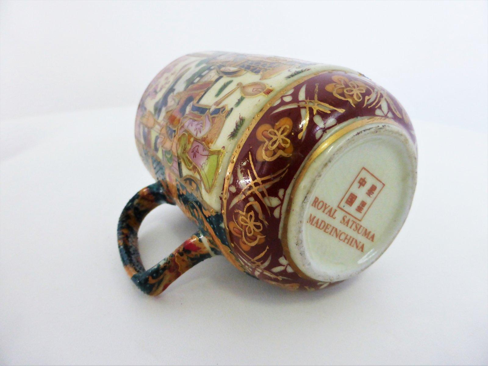 1950s Japanese Satsuma Hand-Painted Ceramic Set - Exquisite Mid-Century Collecti For Sale 14