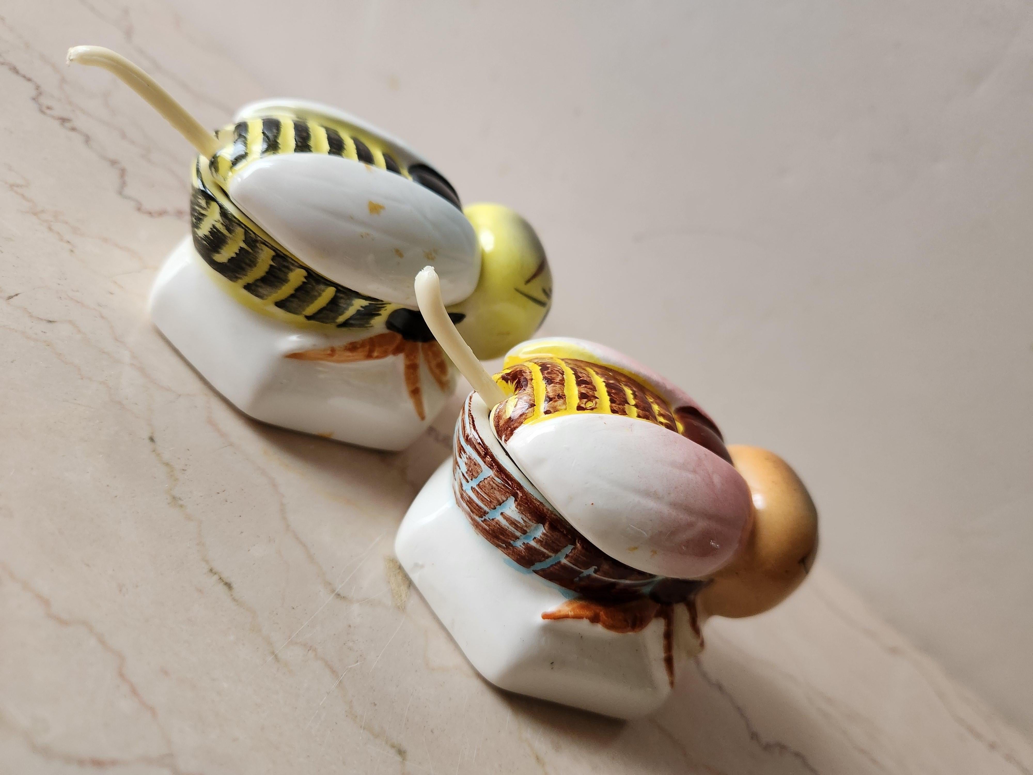 Ceramic 1950s Japanese Set Bumble Bee Honey Pots Hand Painted Condiment Jar For Sale
