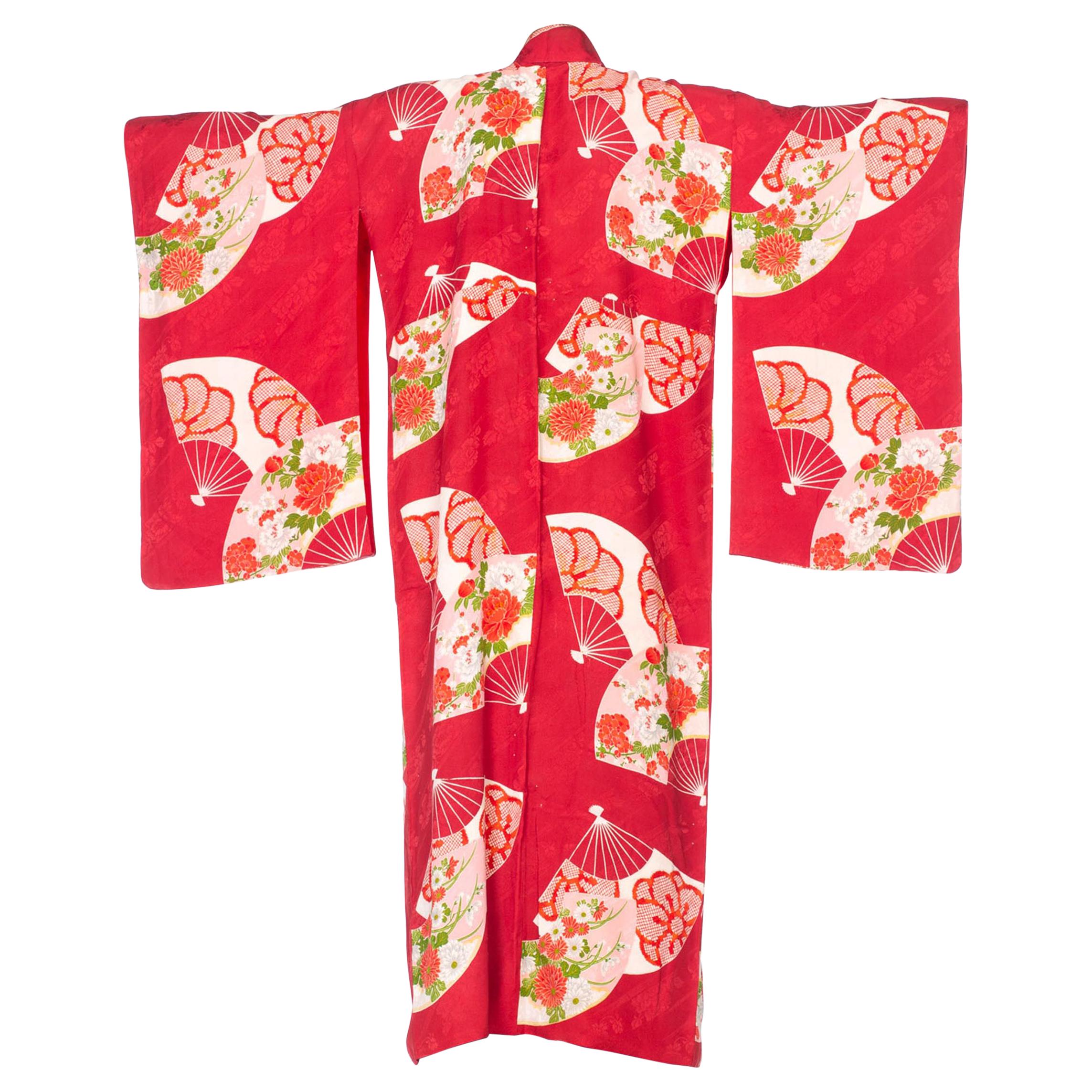1950
S Cranberry Red Japanese Silk Fan Print Kimono