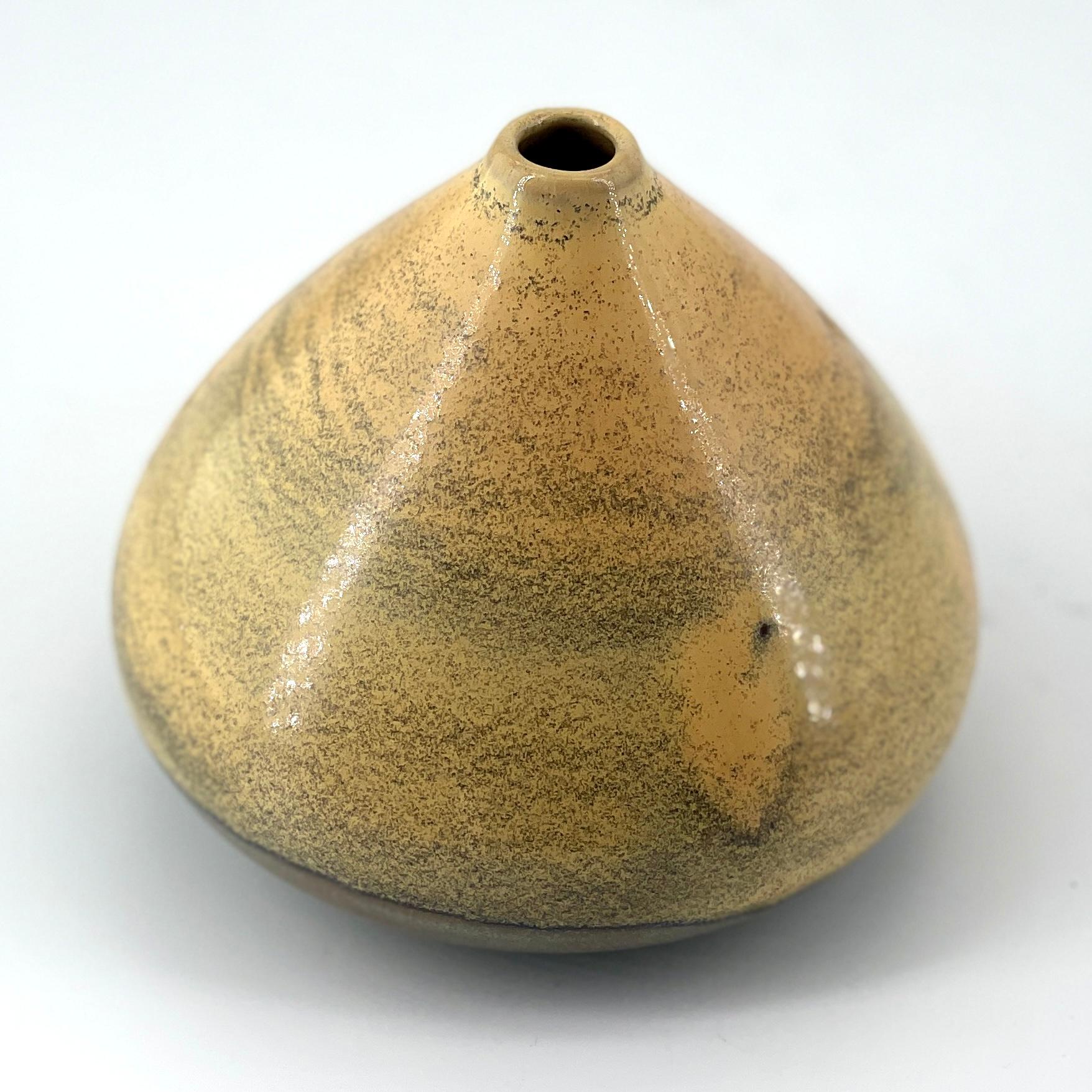 Mid-Century Modern 1950s Japanese Wabi-Sabi Sandy-Tan Tilted Asymmetric Porcelain Bud Vase MCM For Sale