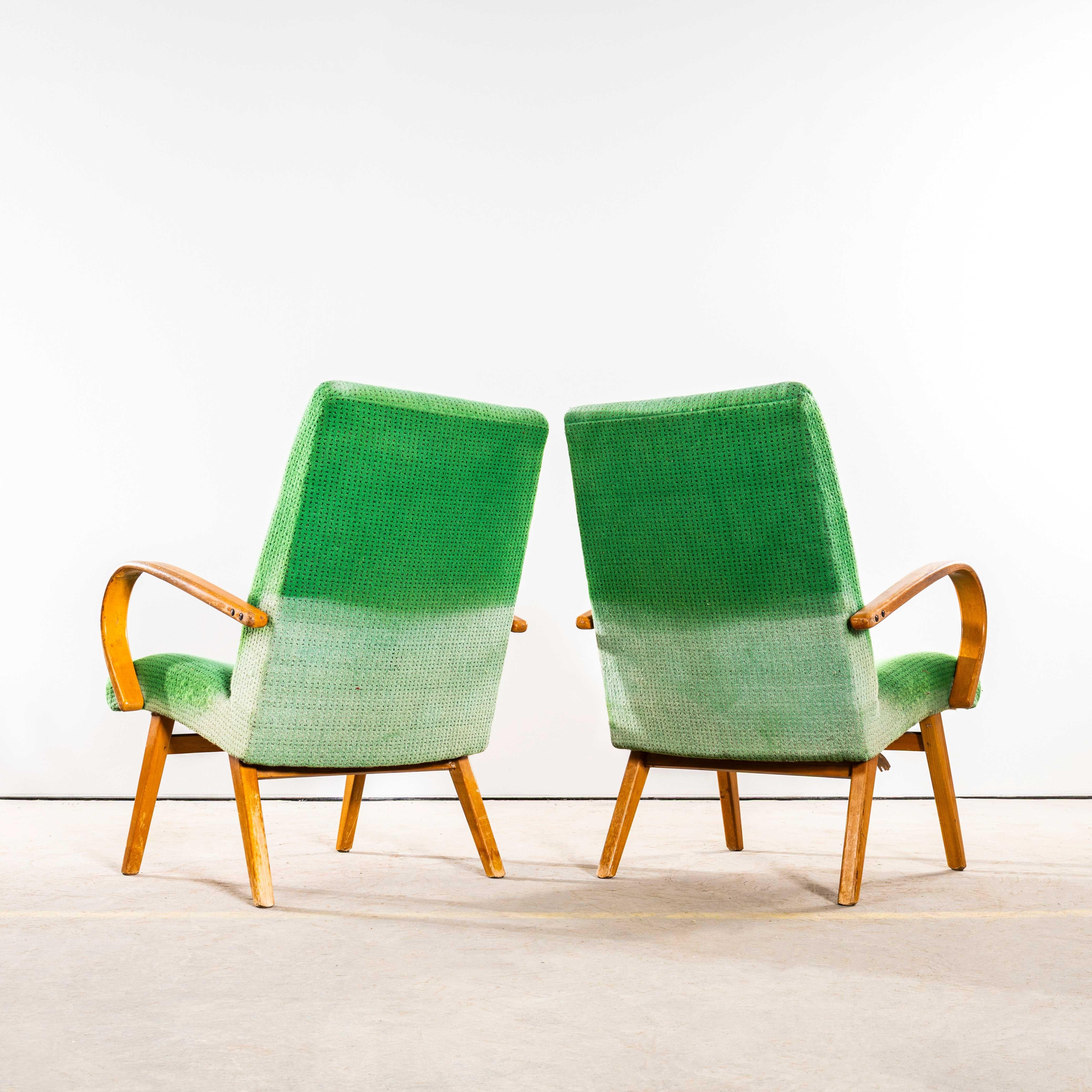 Poltrone originali Jaroslav Šmídek degli anni '50 in tessuto geometrico color lime in vendita 1