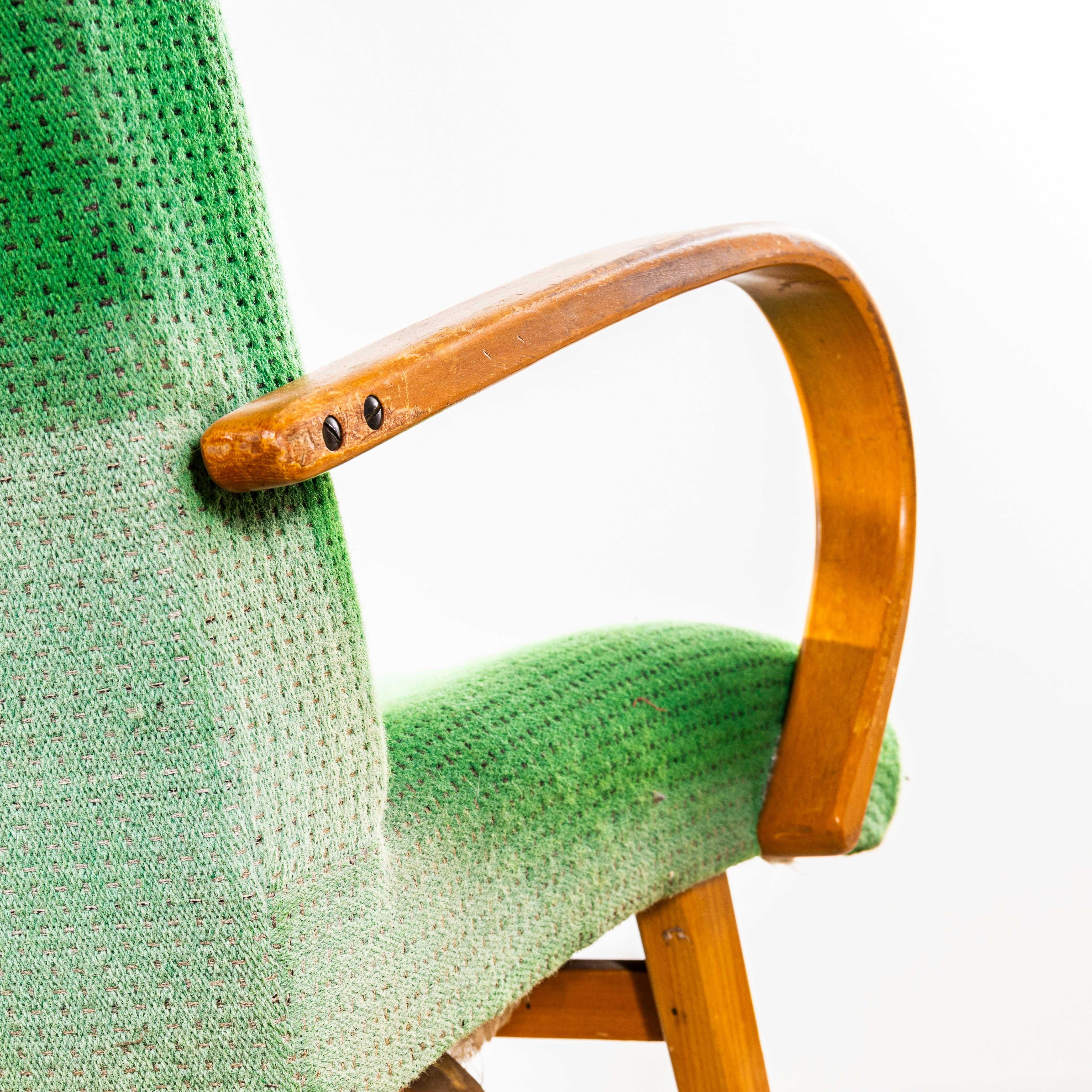 Poltrone originali Jaroslav Šmídek degli anni '50 in tessuto geometrico color lime in vendita 2