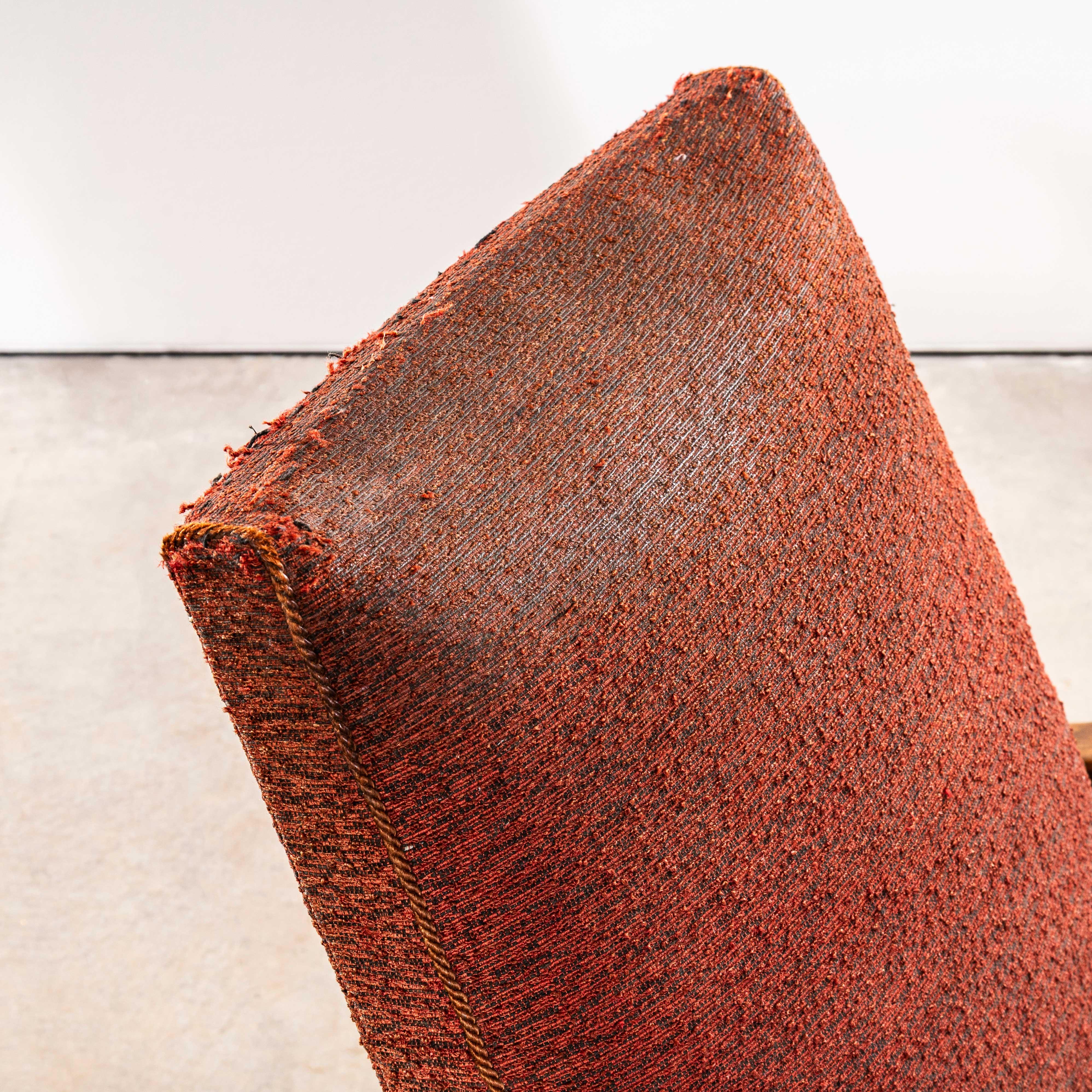 1950er Jahre Jaroslav Šmídek Original Sessel in einem Rust Boucle Stoff im Angebot 3