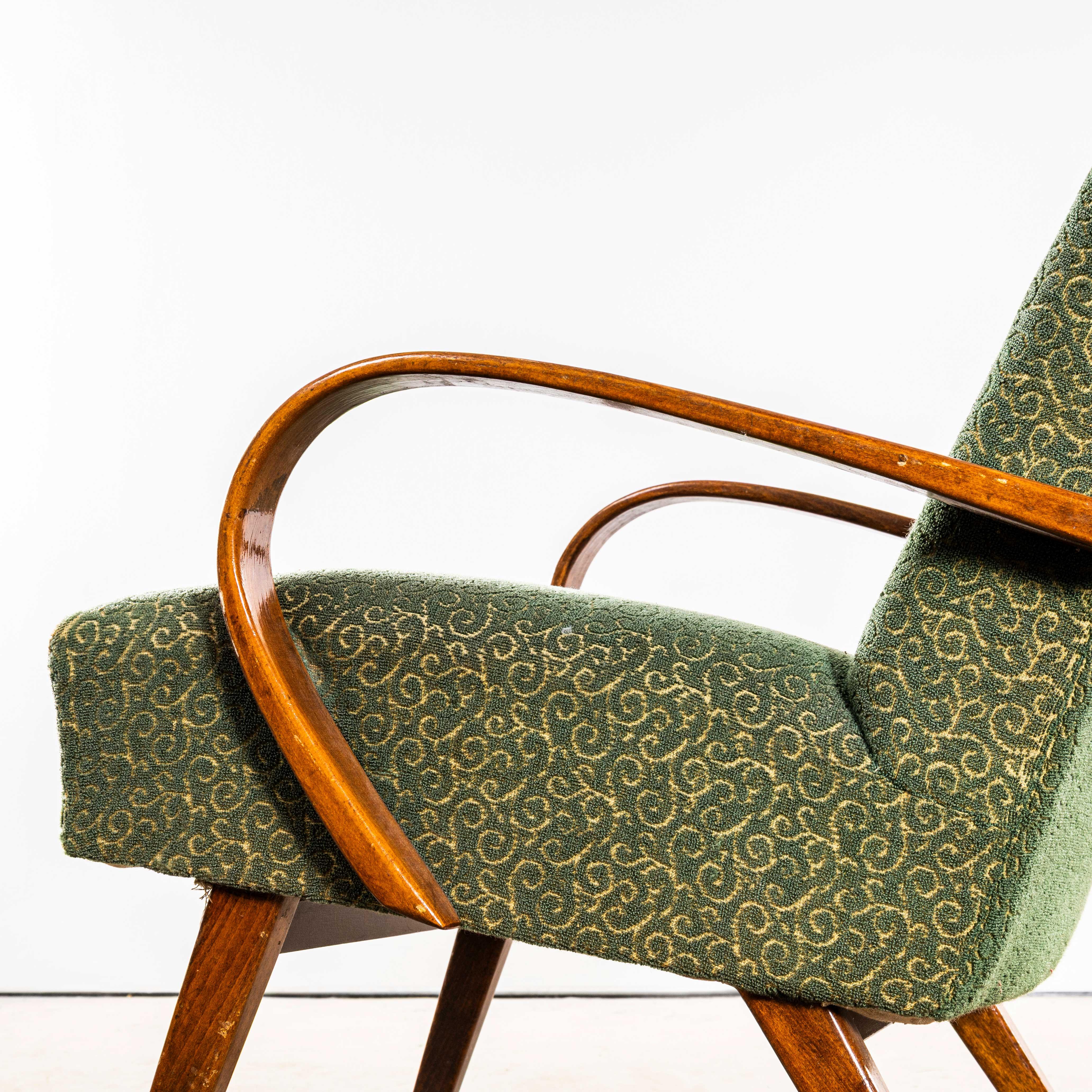 1950er Jahre Jaroslav Šmídek Original Sessel in getuftetem Waldjacquard - gefedert S (Tschechisch) im Angebot