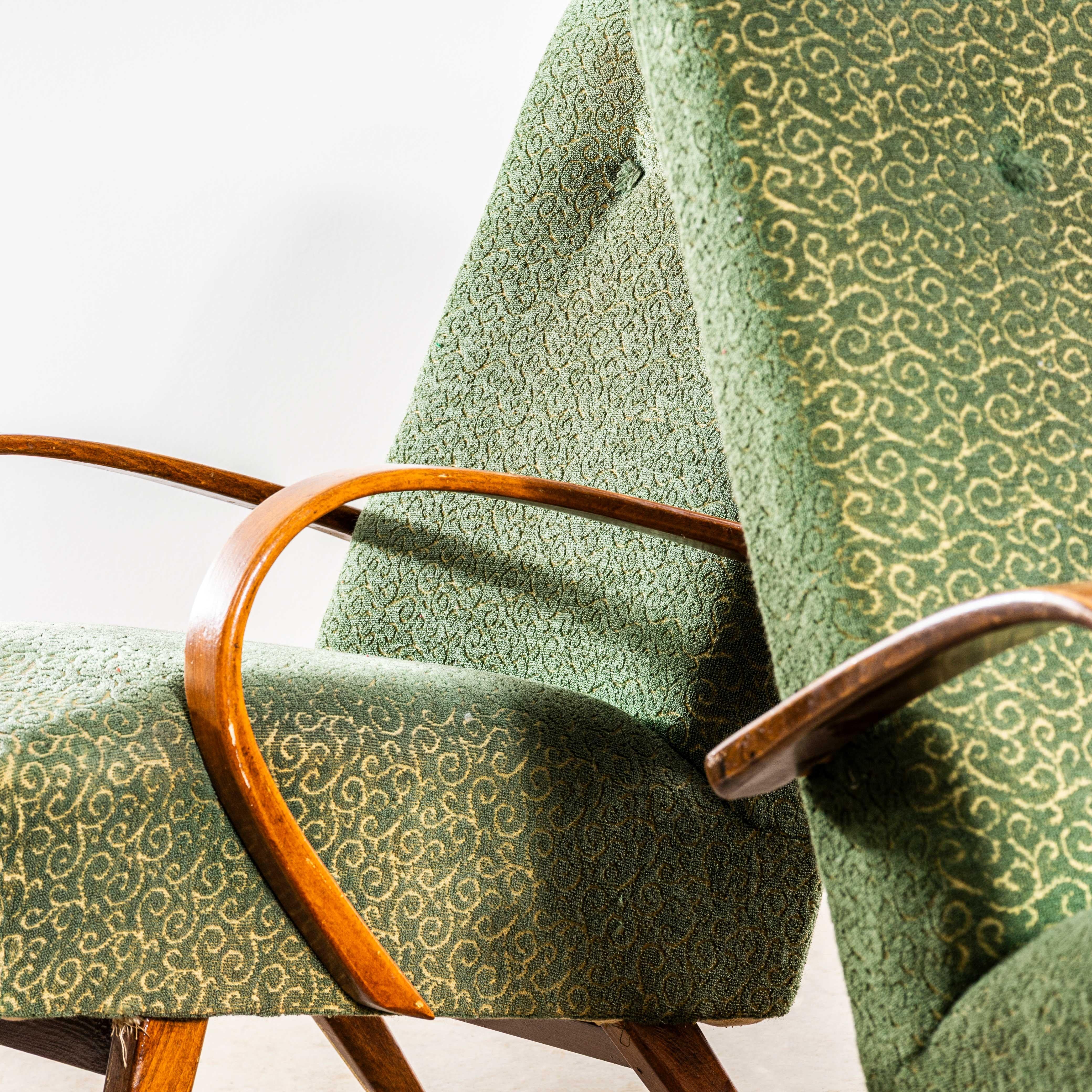 1950er Jahre Jaroslav Šmídek Original Sessel in getuftetem Waldjacquard - gefedert S (Mitte des 20. Jahrhunderts) im Angebot
