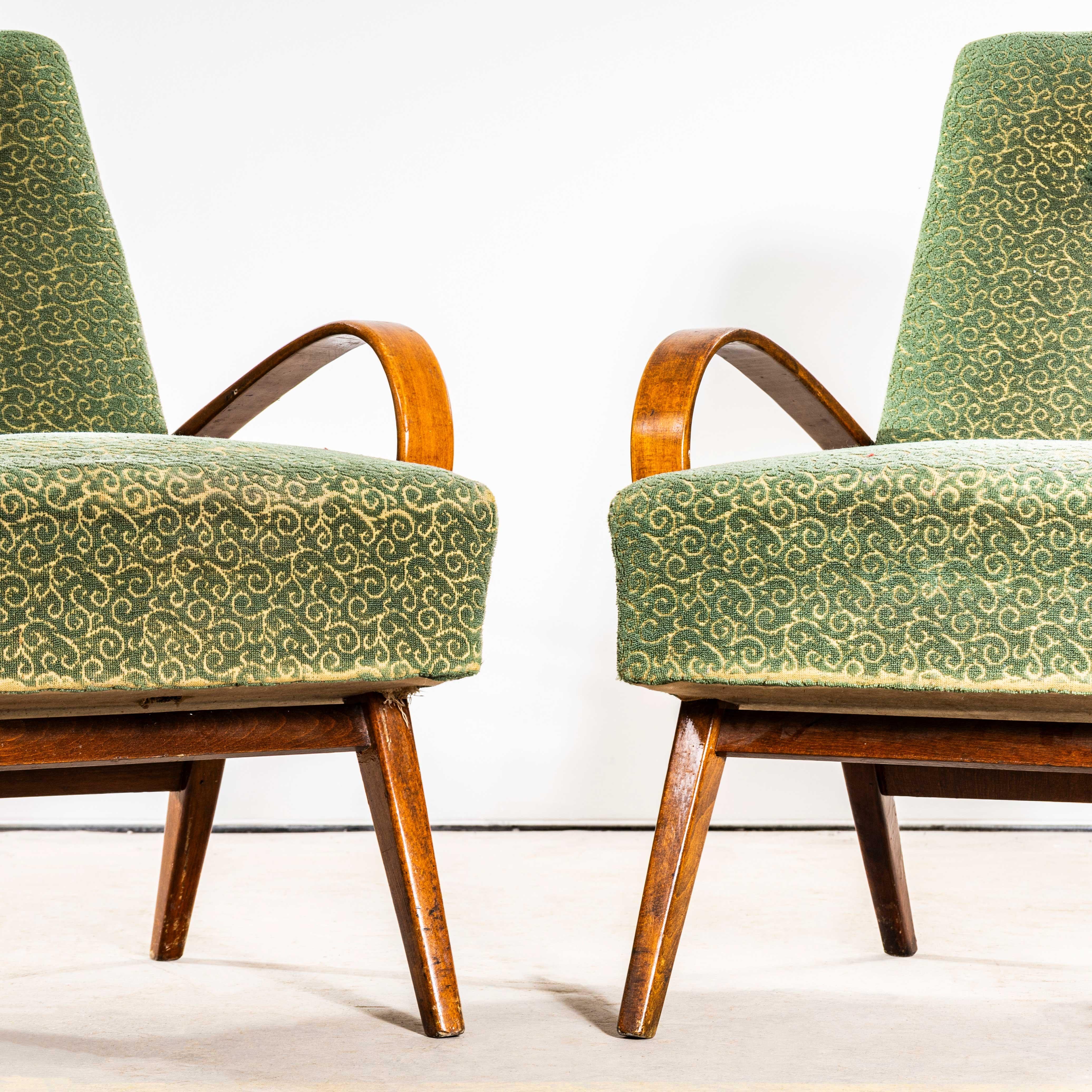 1950er Jahre Jaroslav Šmídek Original Sessel in getuftetem Waldjacquard - gefedert S (Textil) im Angebot