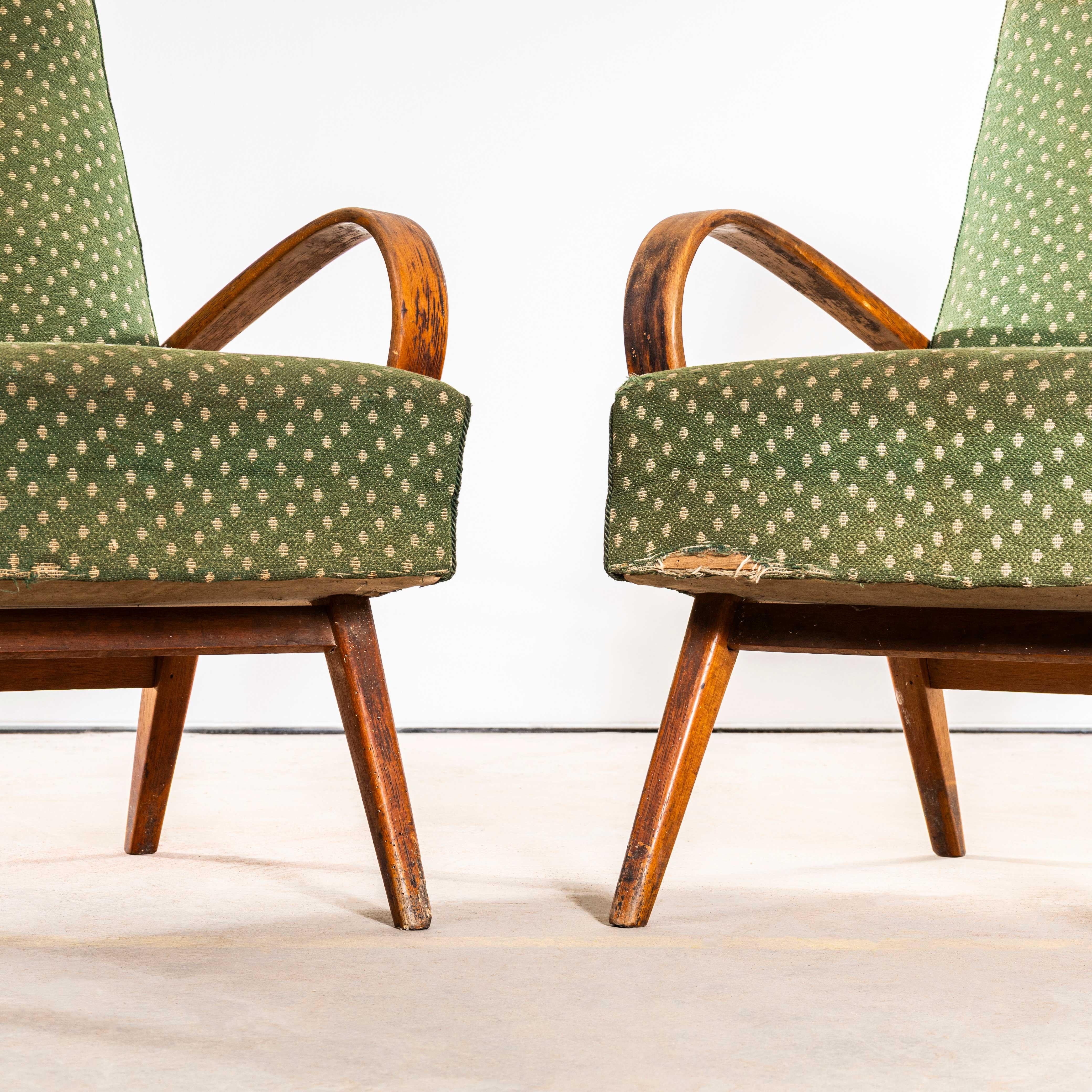 1950er Jahre Jaroslav Šmídek Original Sessel in Chevron Slub Jacquard - gefederter Sitz (Textil) im Angebot