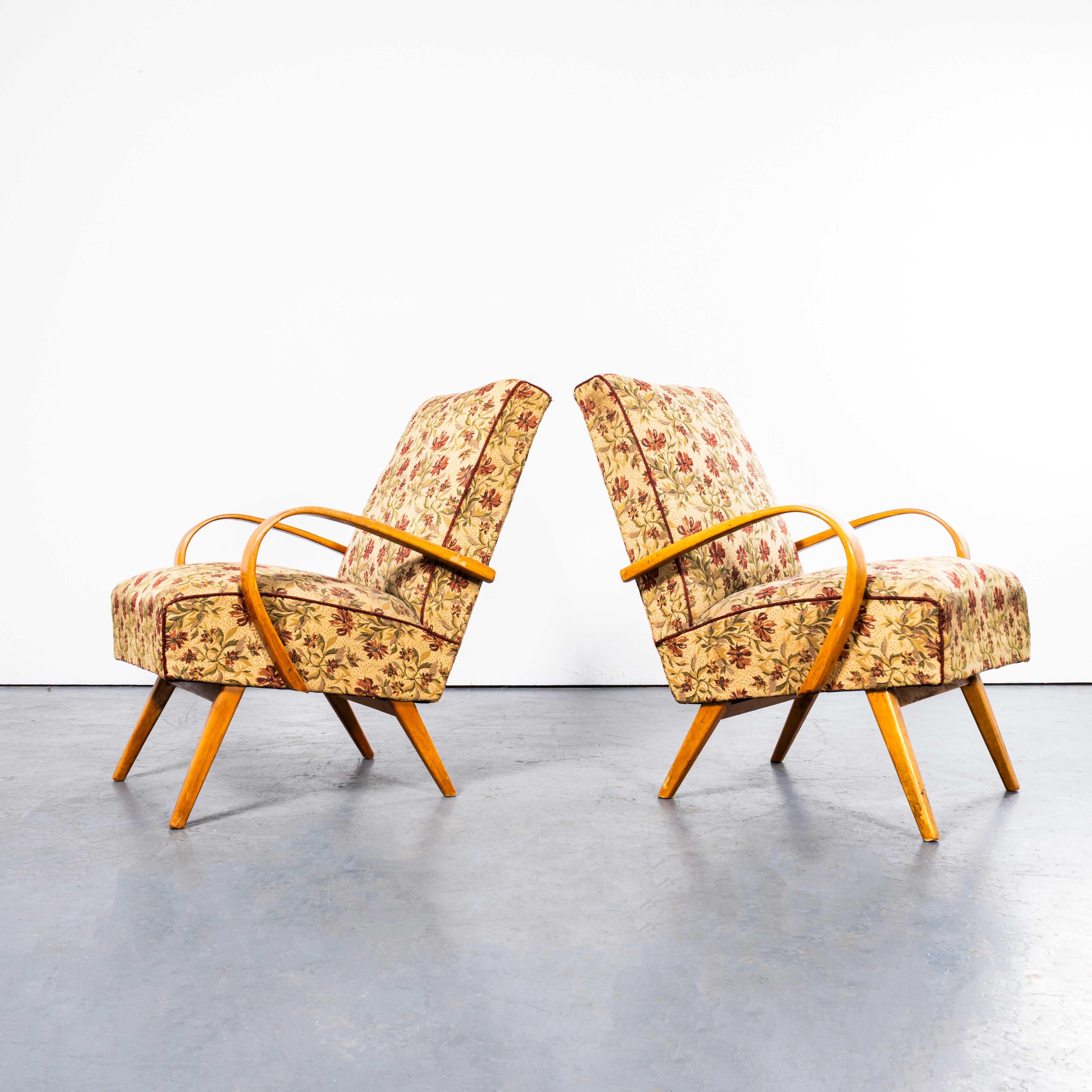 Sillones originales Jaroslav Šmídek de los años 50 en jacquard floral - Pareja Tapicería en venta
