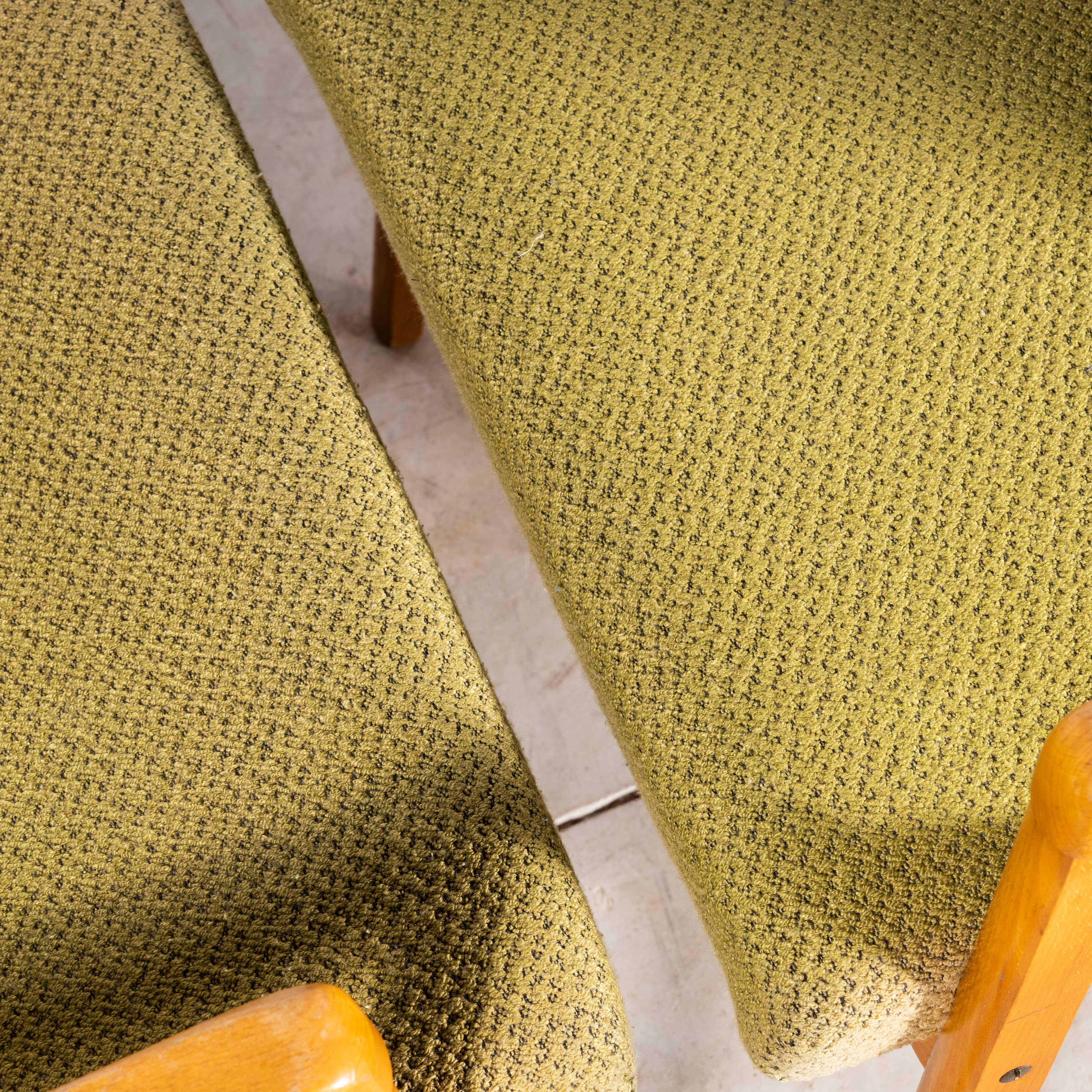 Paire de fauteuils d'origine Jaroslav Smidek en vert citron des années 1950 en vente 1