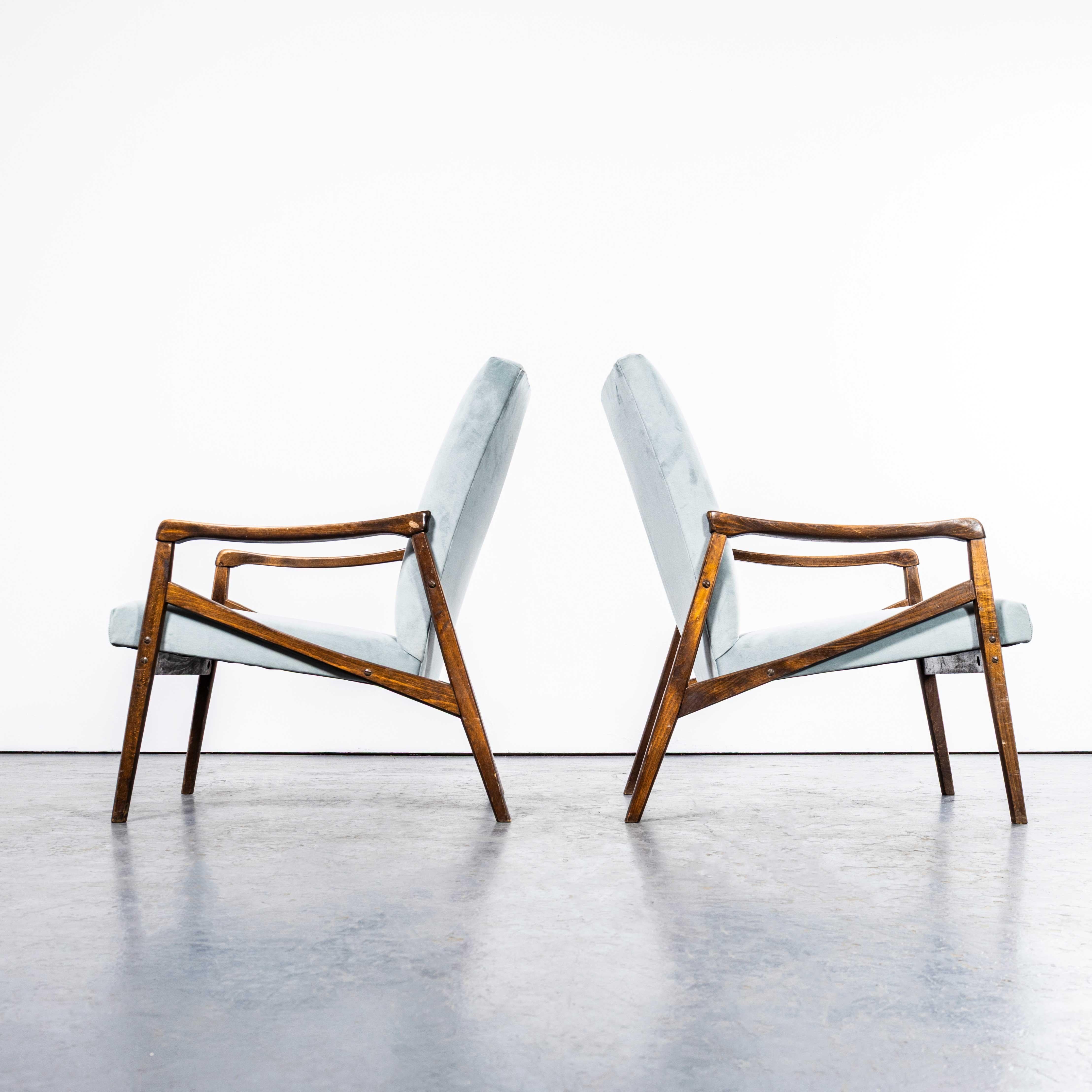 Sillones Retapizados Originales Jaroslav Smidek de 1950 en Azul Huevo de Pato - Pareja Tapicería en venta