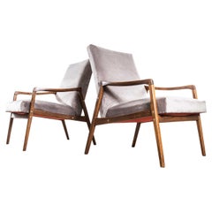 Sillones retapizados originales Jaroslav Šmídek de los años 50 en terciopelo de algodón gris