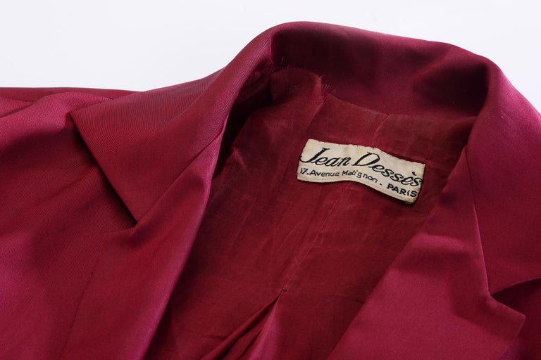 1950s Jean Dessès Haute Couture Silk Mulberry Silk Swing Jacket  In Excellent Condition For Sale In London, GB