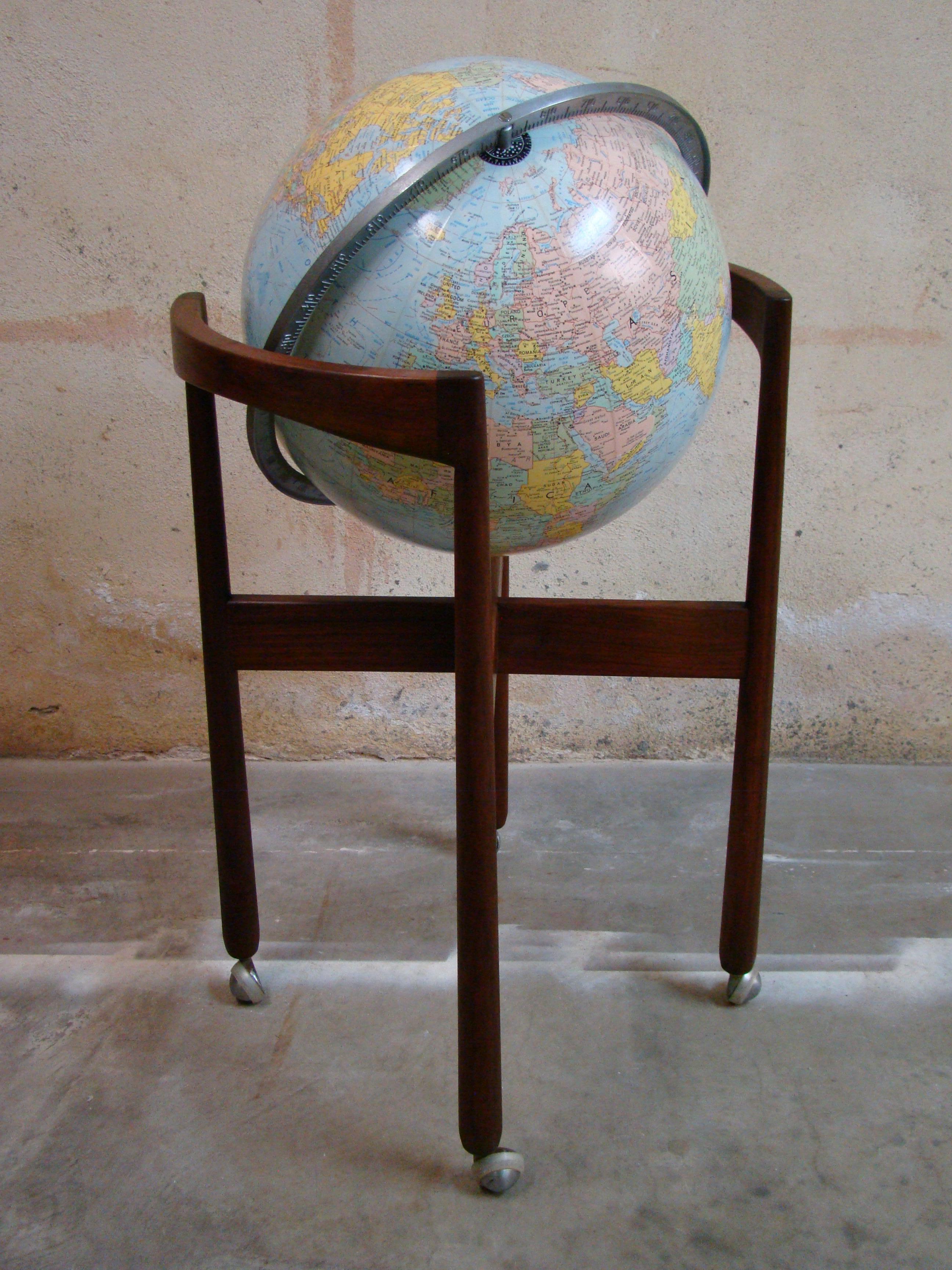 Mid-Century Modern 1950s Jens Risom Designed Sculptural Walnut Standing Floor Globe, USA
