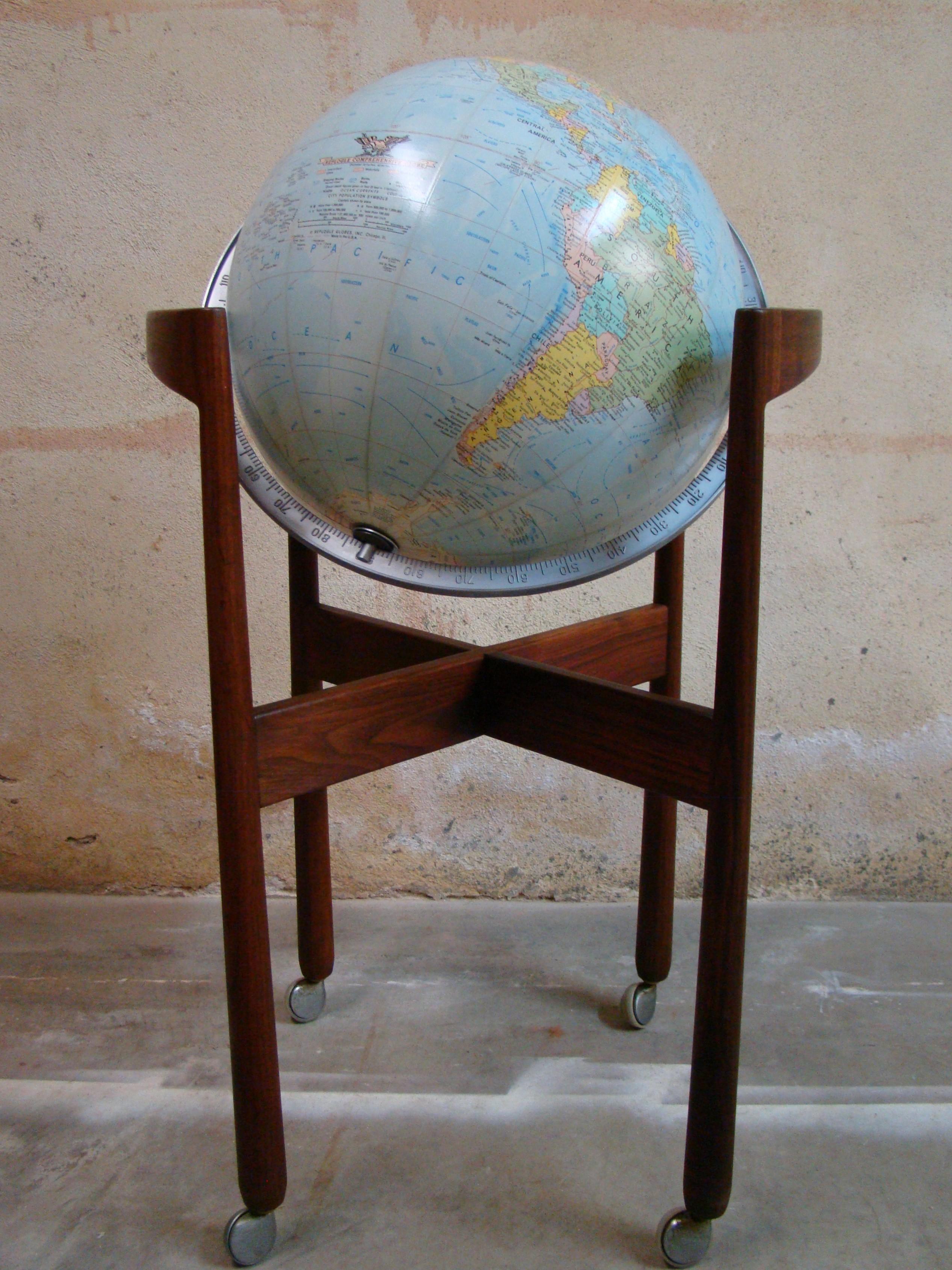 20th Century 1950s Jens Risom Designed Sculptural Walnut Standing Floor Globe, USA