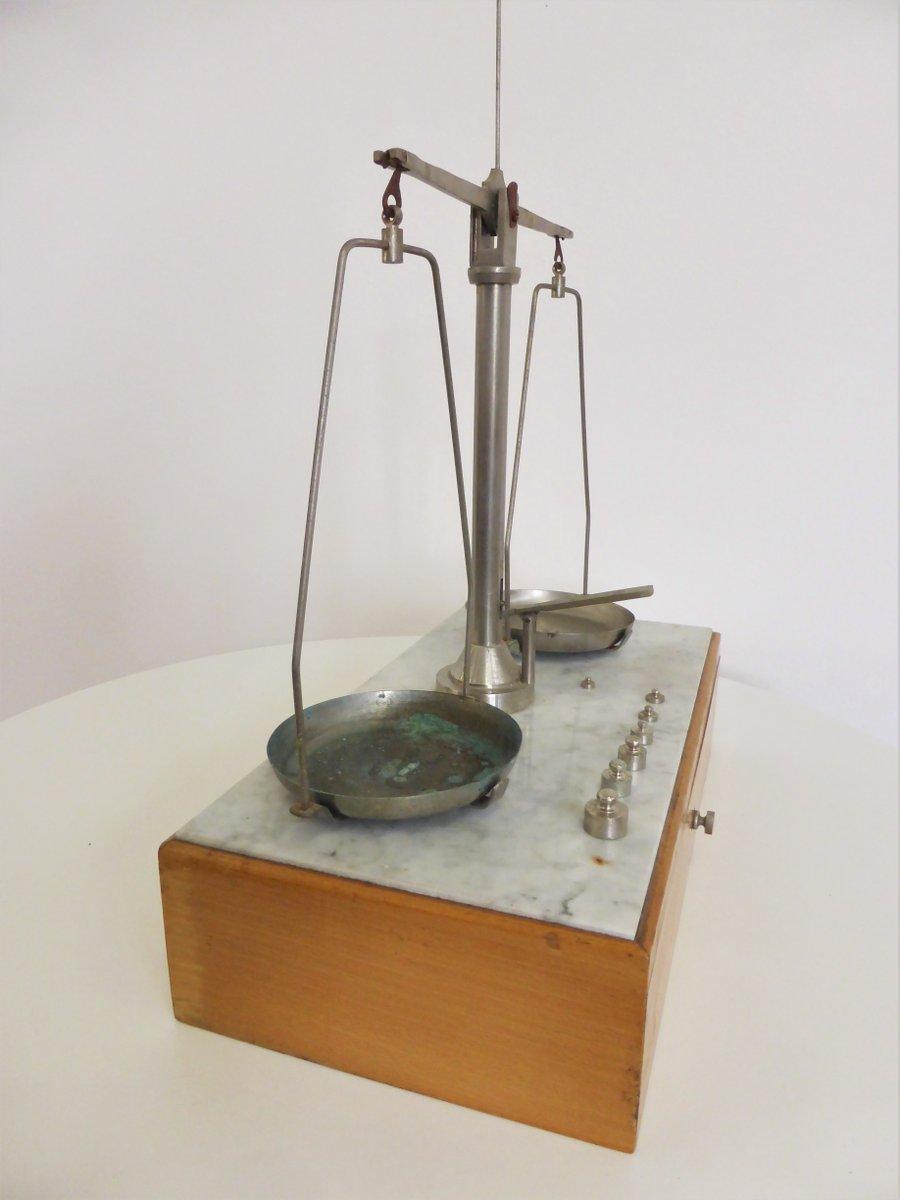juwelierwaage aus Holz und Messing aus den 1950er Jahren im Angebot 5