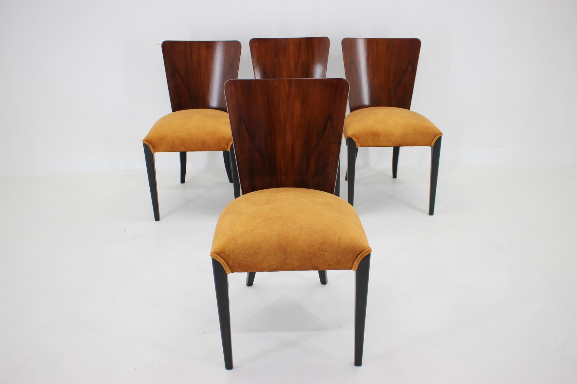 1950s Jindrich Halabala Dining Chairs H-214 for UP Závody, Set of 4 In Good Condition For Sale In Praha, CZ