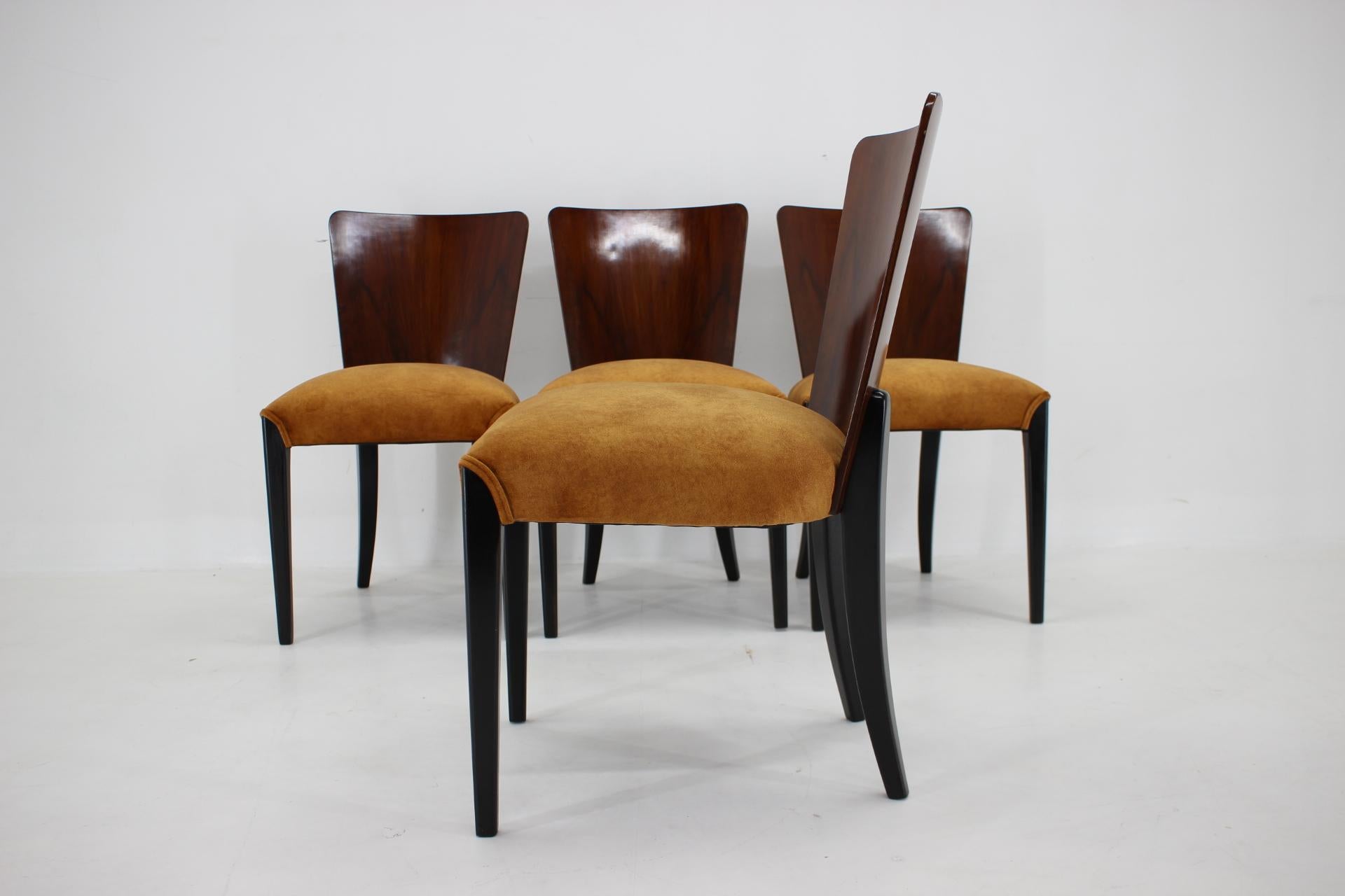 1950 Jindrich Halabala Sillas de comedor H-214 para UP Závody, 4 unidades Tela en venta