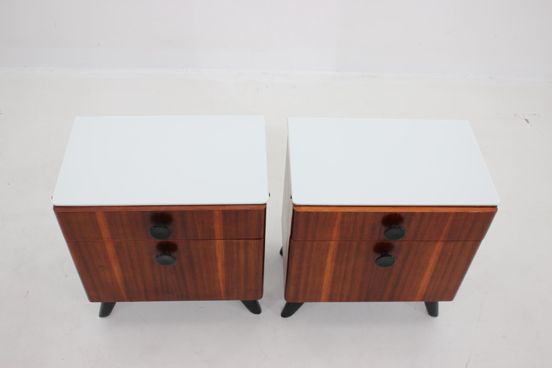 1950s Jindrich Halabala Mahogany Bedside Tables, Czechoslovakia In Good Condition For Sale In Praha, CZ