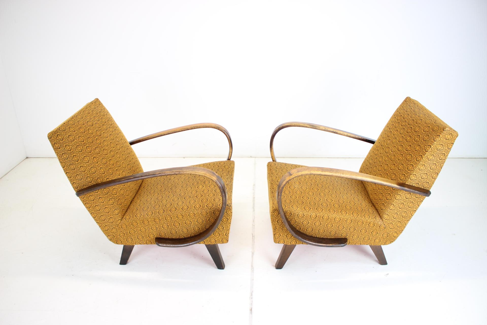 Fabric 1950s Jindrich Halabala Set of Two Armchairs, Czechoslovakia For Sale