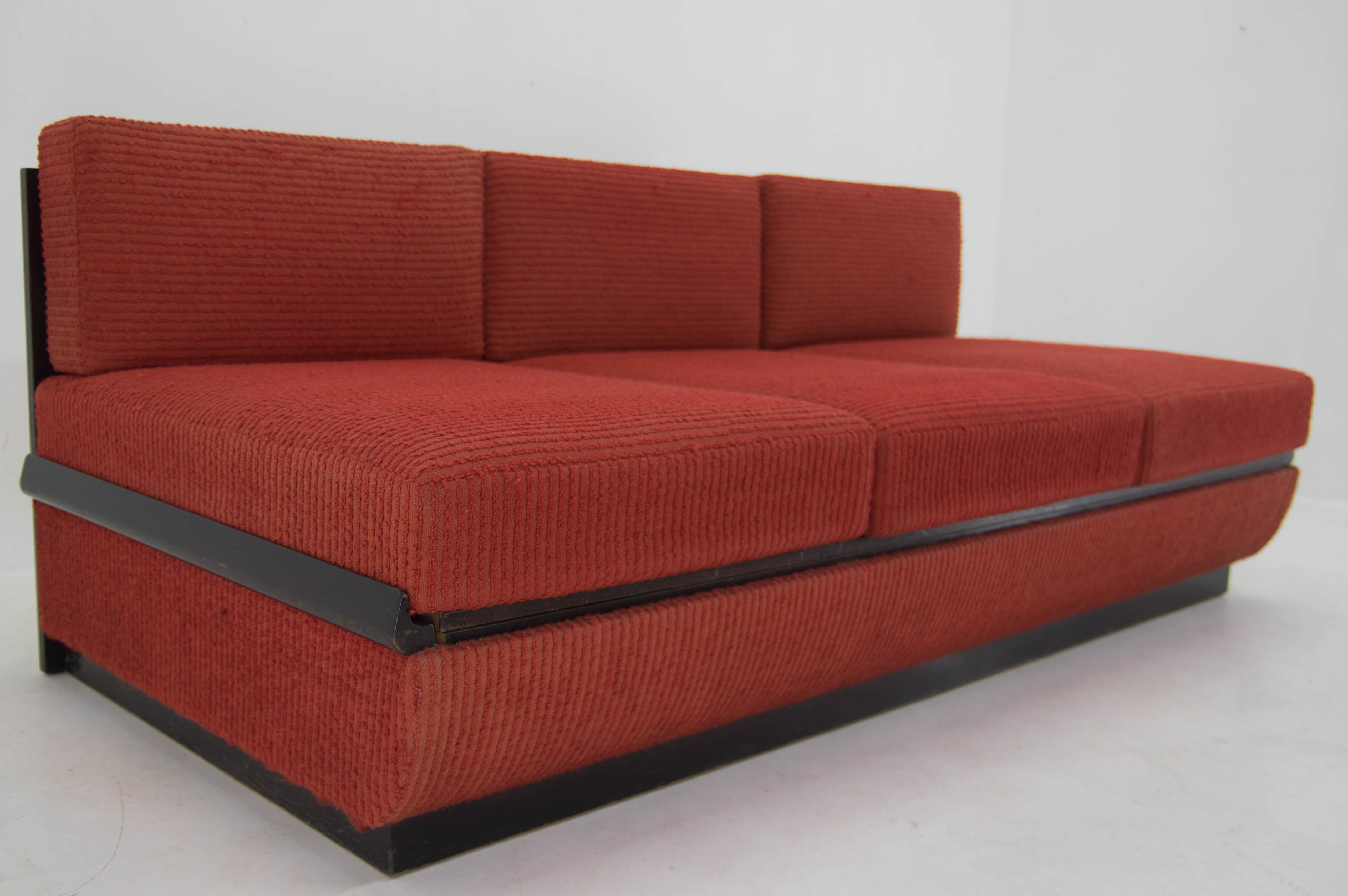 1950s Jindřich Halabala Sofa or Bed for UP Závody, Czechoslovakia In Good Condition In Praha, CZ