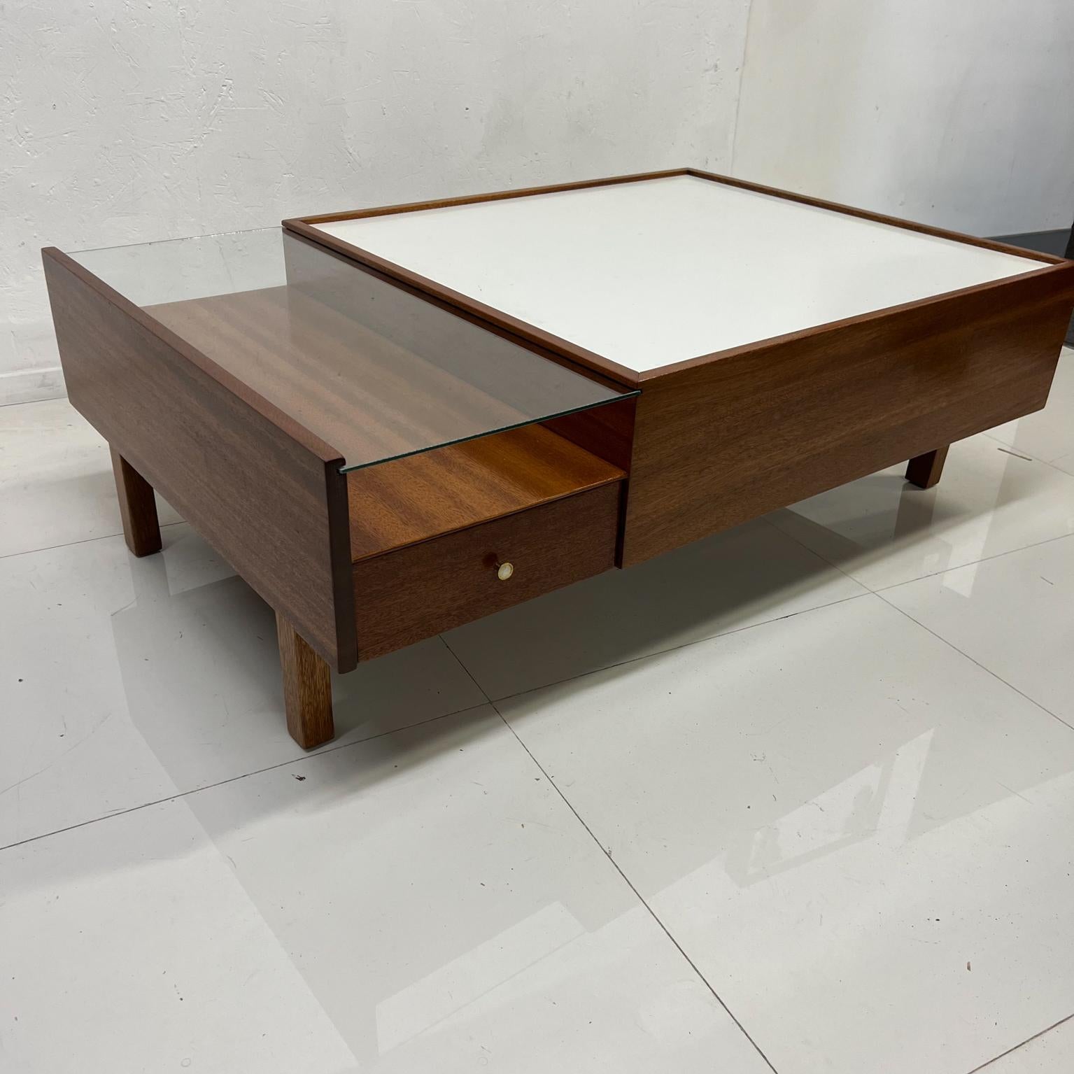 1950s John Keal Brown Saltman Calif Modern Low Profile Coffee Table + Storage 3