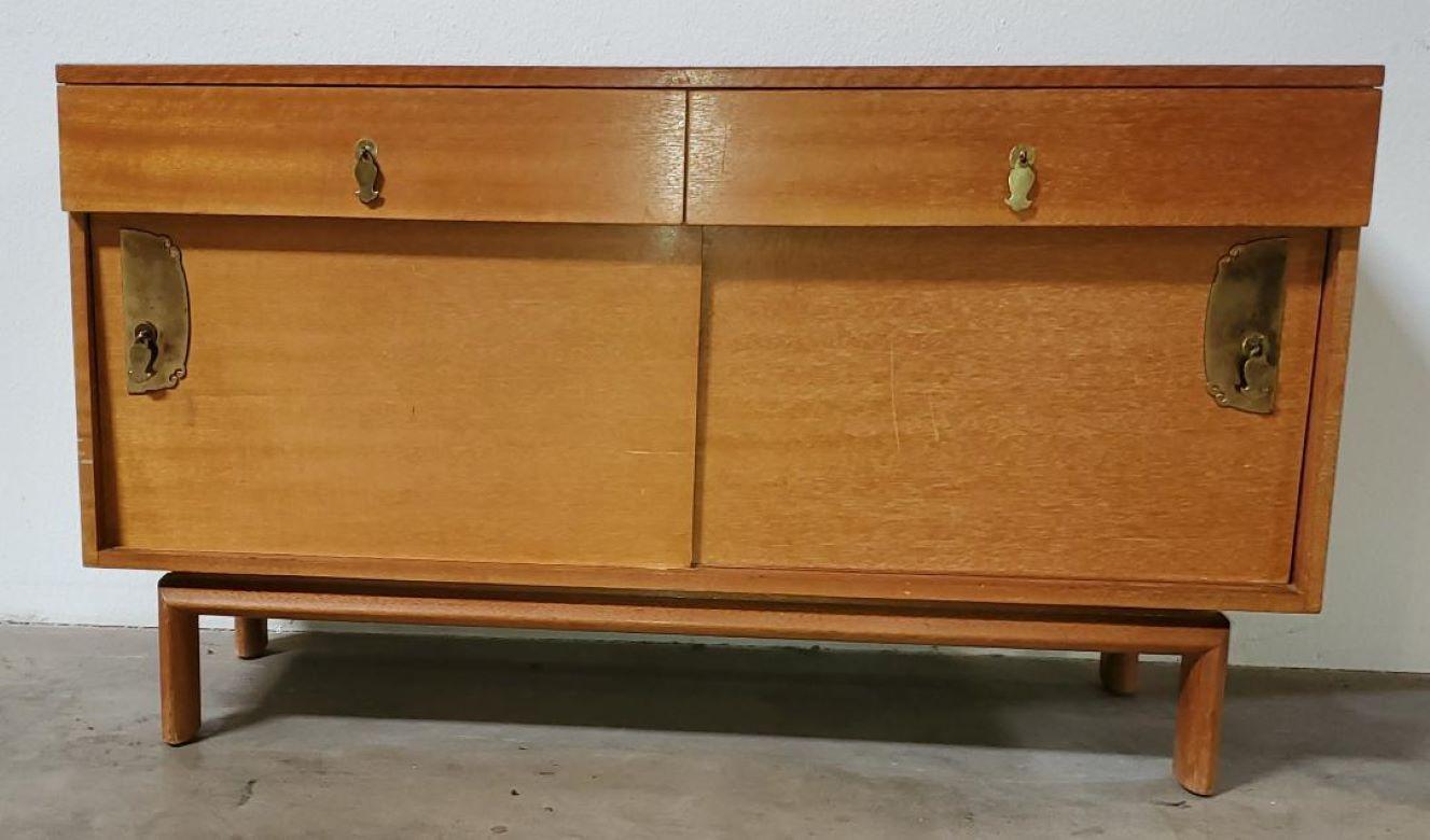 1950s John Keal Petite Buffet for Brown Saltman Philippine Mahogany Credenza For Sale 12