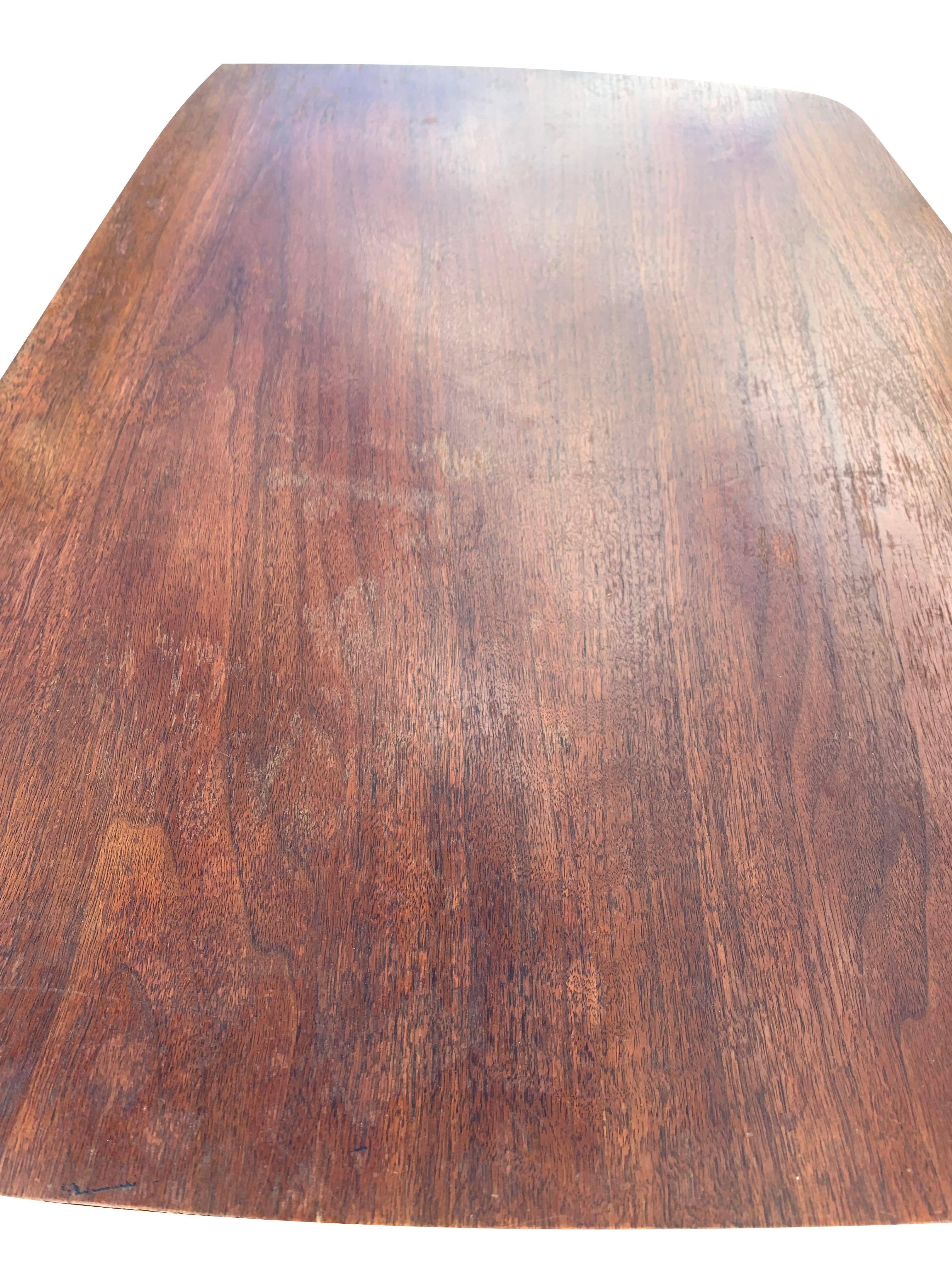 1950er John Stuart Mid Century Modern Nachttische - ein Paar (Holz) im Angebot