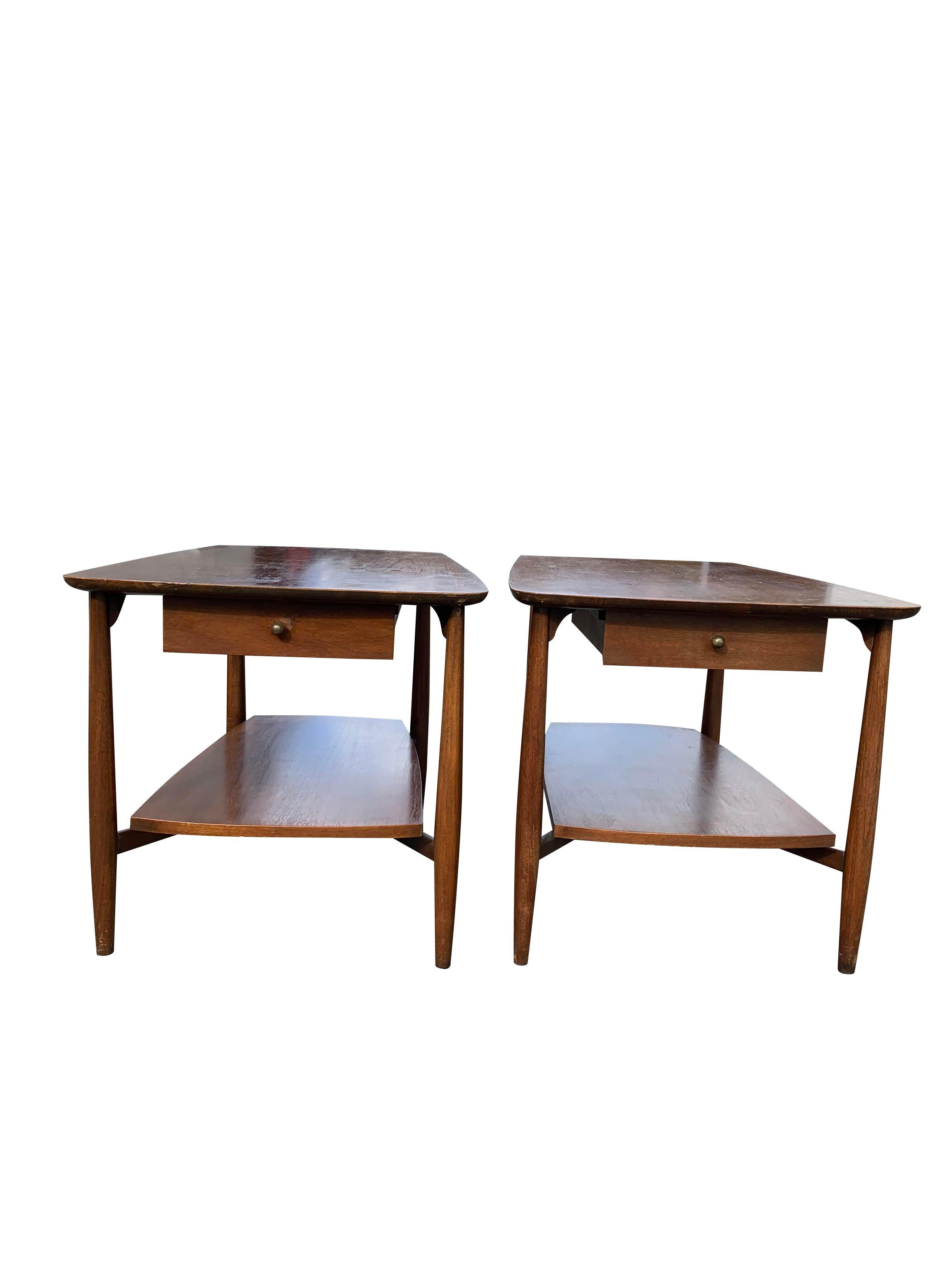 1950er John Stuart Mid Century Modern Nachttische - ein Paar im Angebot 2