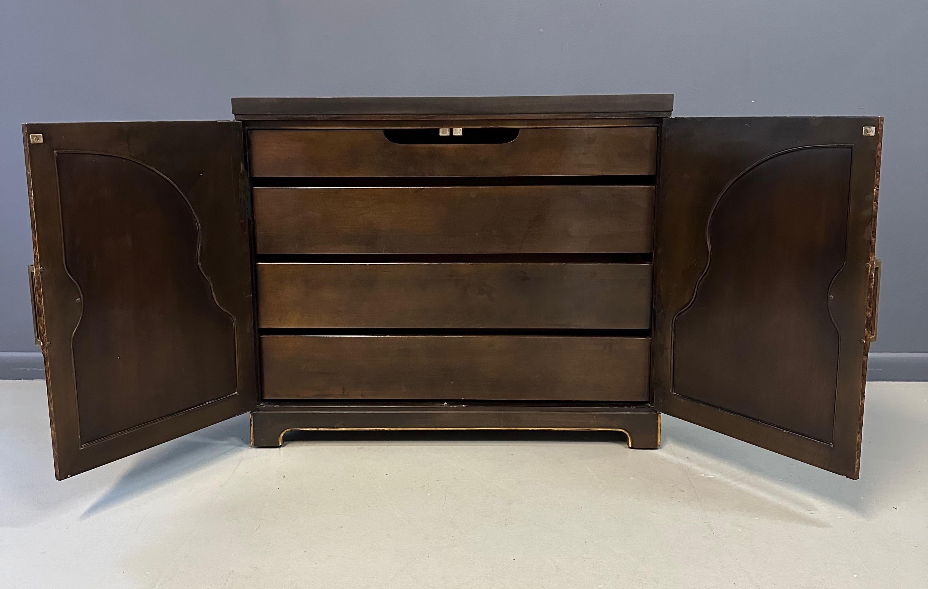 1970s John Widdicomb Commode in A Faux Tortoise Shell Finish Mid Century For Sale 4