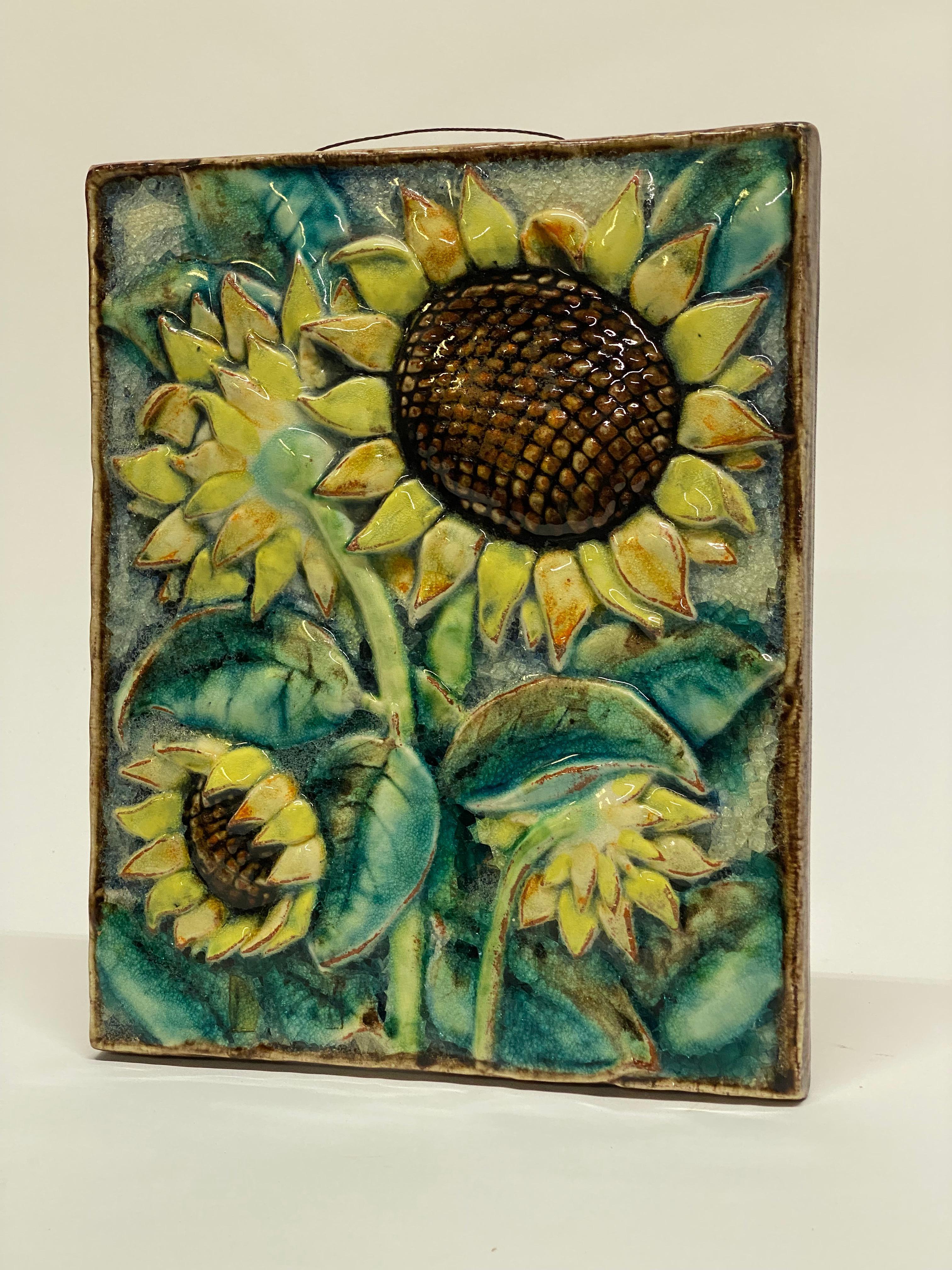 Karlsruher Majolika-Sonnenblumen-Terrakotta-Kachel, 1950er Jahre (Moderne der Mitte des Jahrhunderts)