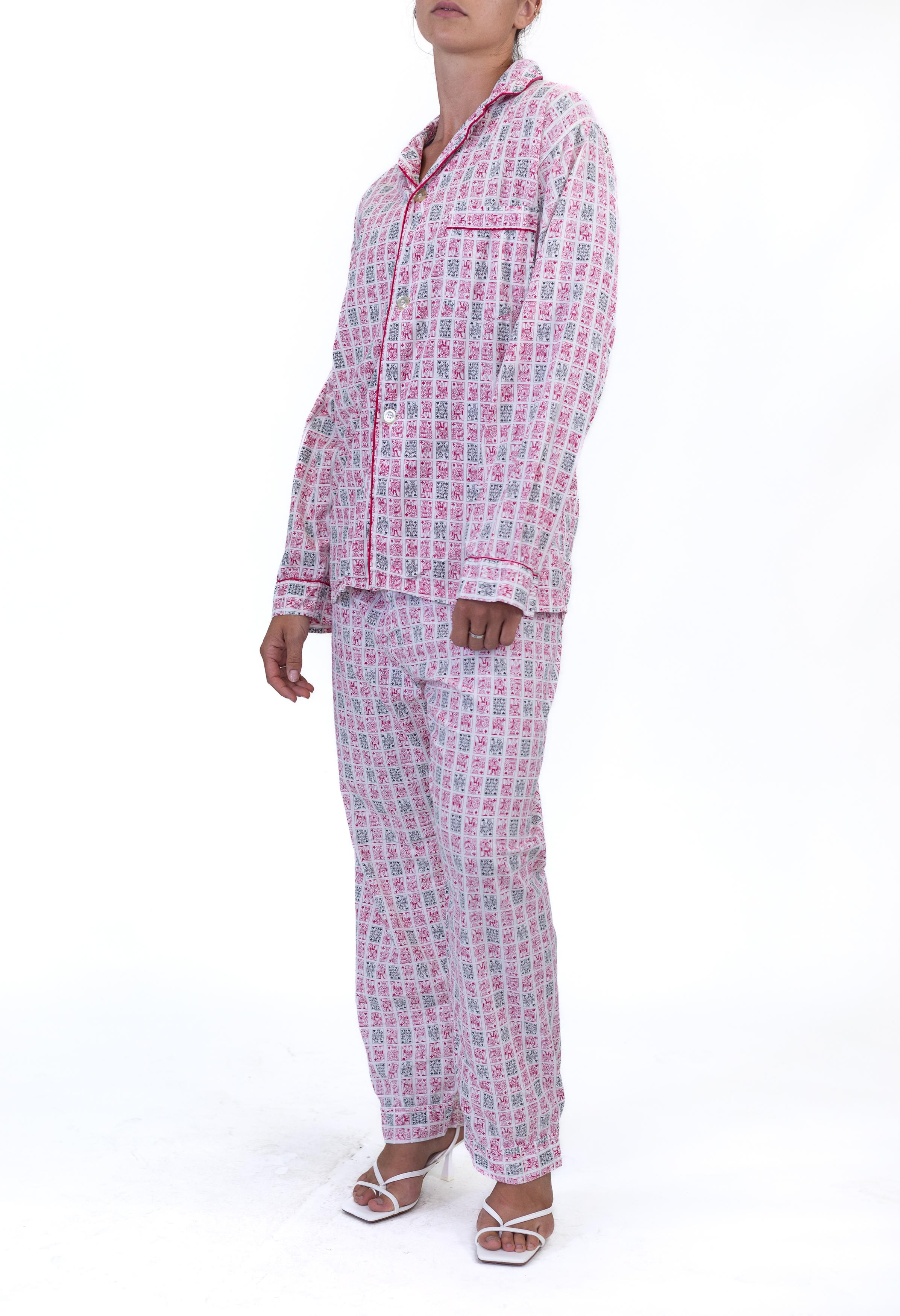 1950er KAROL's ORIGINALS Weiß Rot Baumwolle Karton Deck Neuheit Druck Pyjamas im Angebot 5