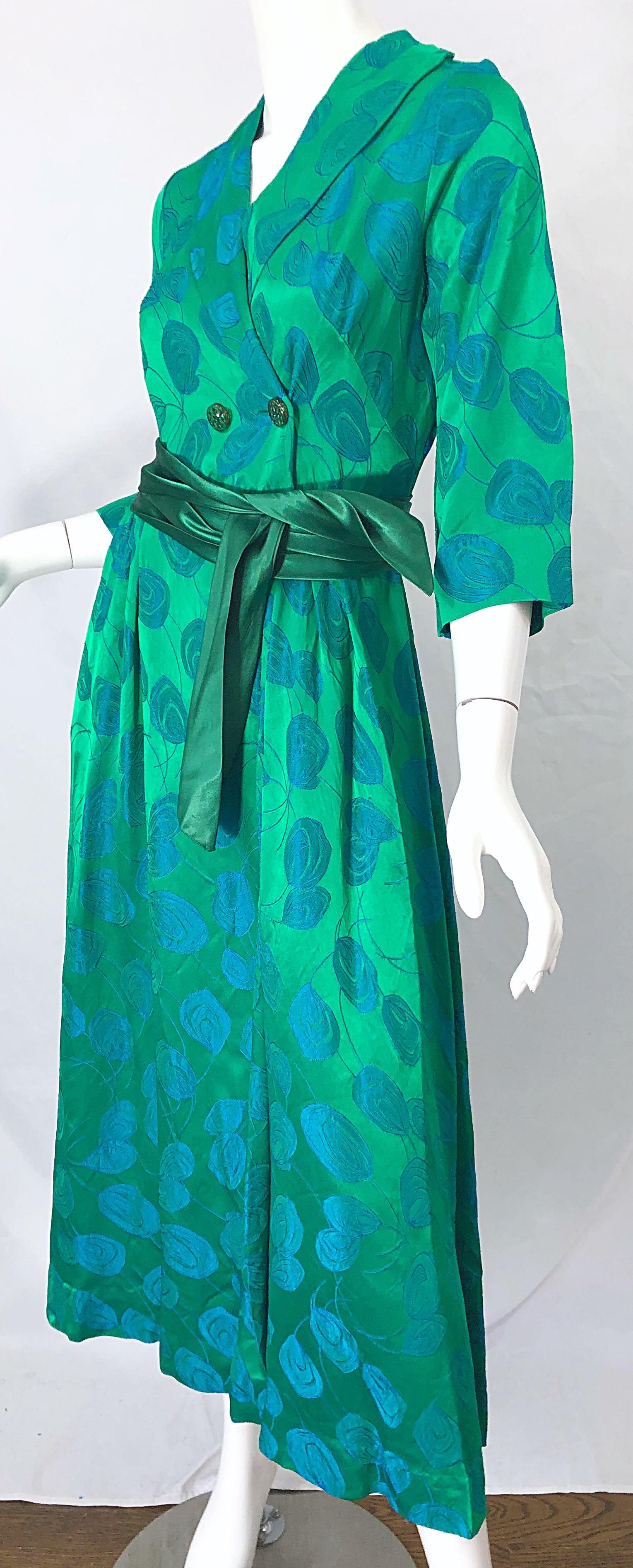 1950s Kelly Green + Blue Flower Print Rayon Rhinestone Vintage 50s Wrap Dress For Sale 4