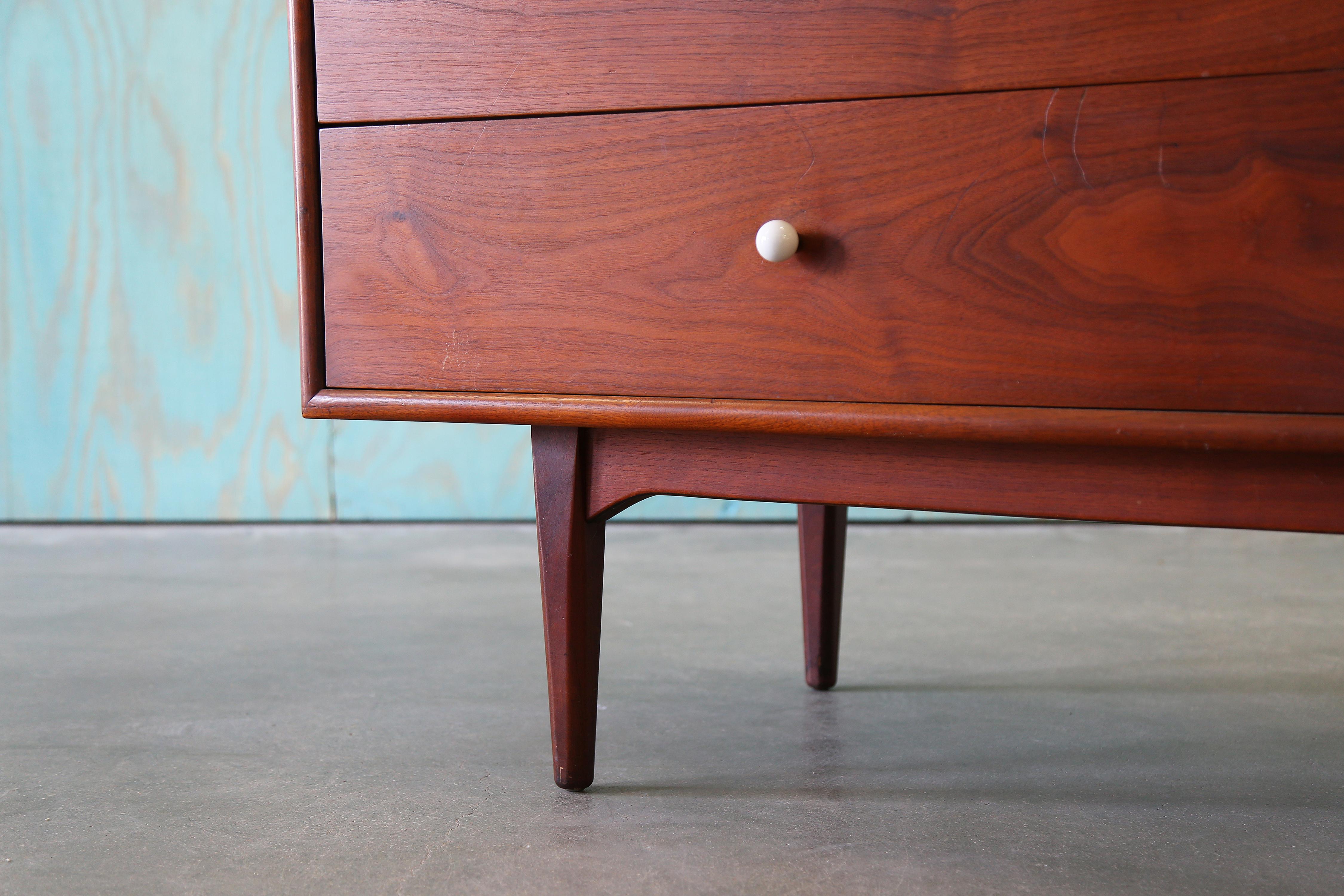 Mid-Century moderno Cassettiera a 8 cassetti Kipp Stewart per Drexel Declaration del 1950 in vendita