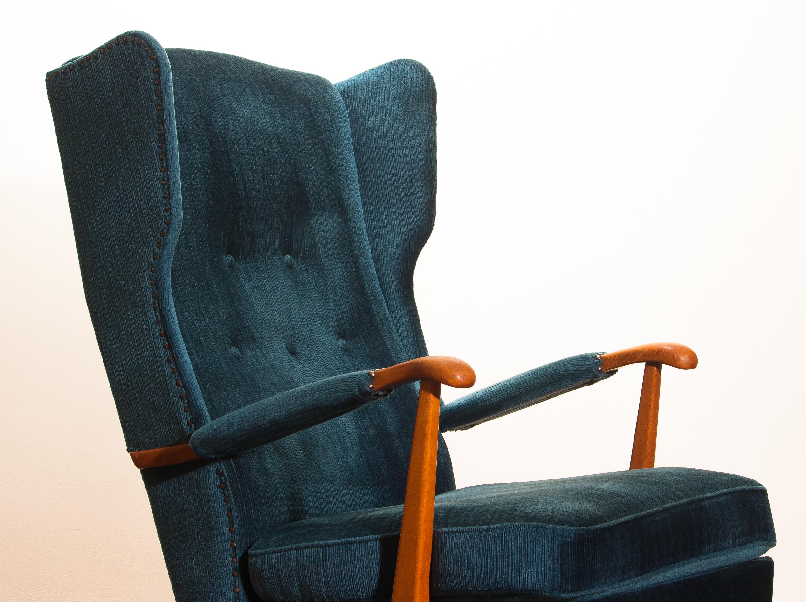 Mid-Century Modern 1950s, Knoll Lounge or Wingback Chair in Petrol Rib Velours / Velvet