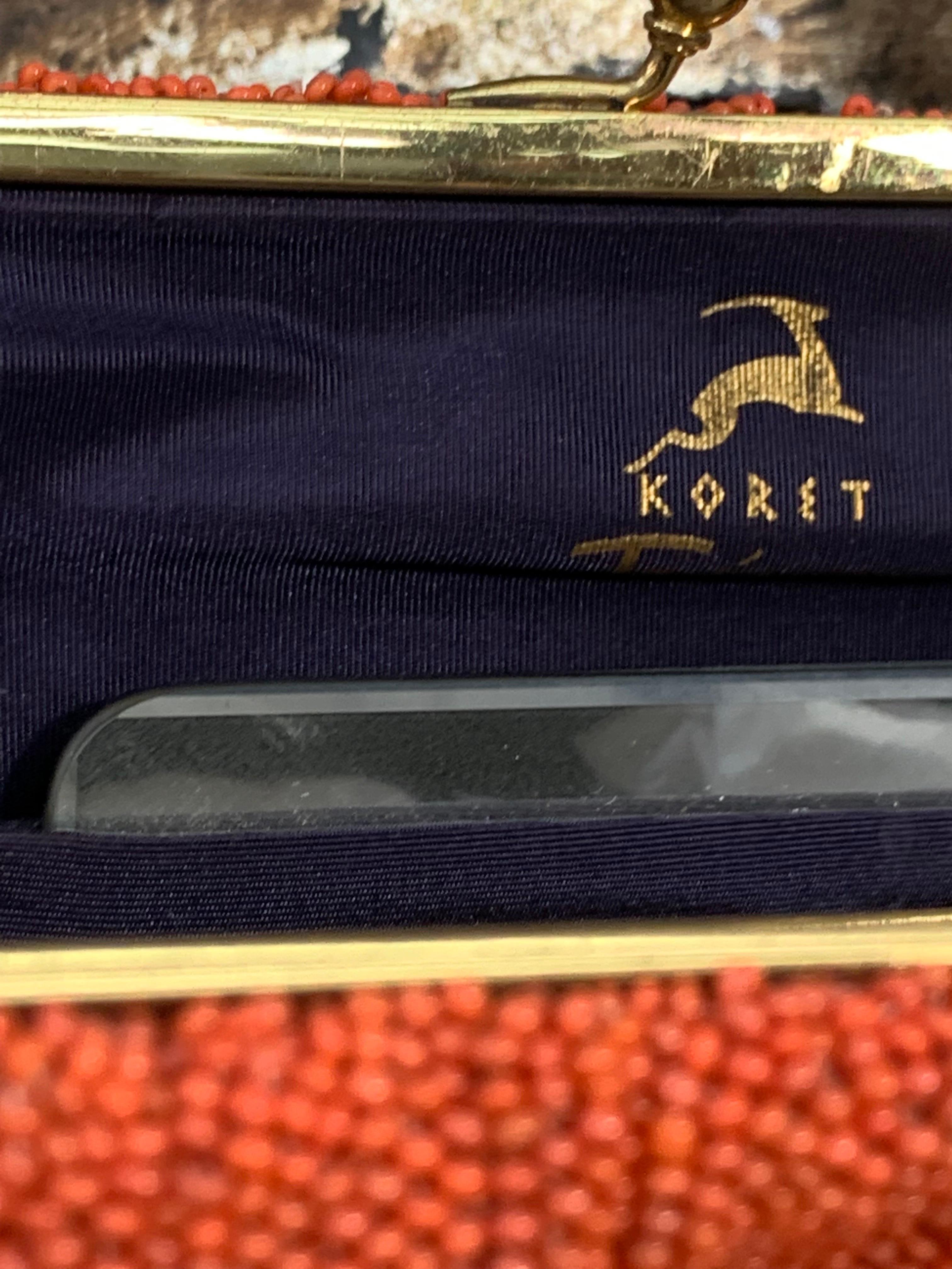 1950s Koret Coral Seed Beaded Handbag w Seed Bead Loop Fringed Bottom For Sale 1