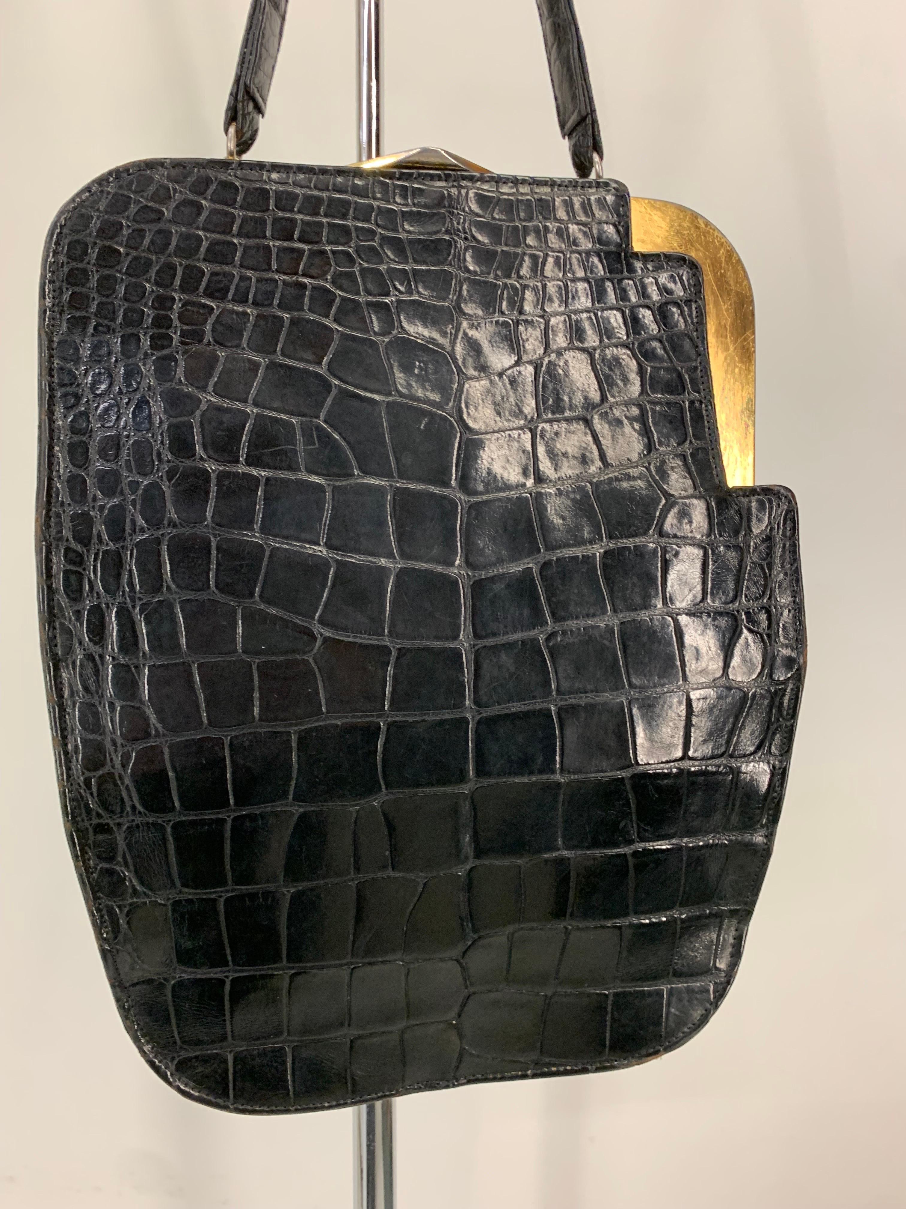 1950er Koret Echtes schwarzes Alligatorhandtäschchen mit seltenem und ungewöhnlichem asymmetrischem Verschluss im Angebot 11